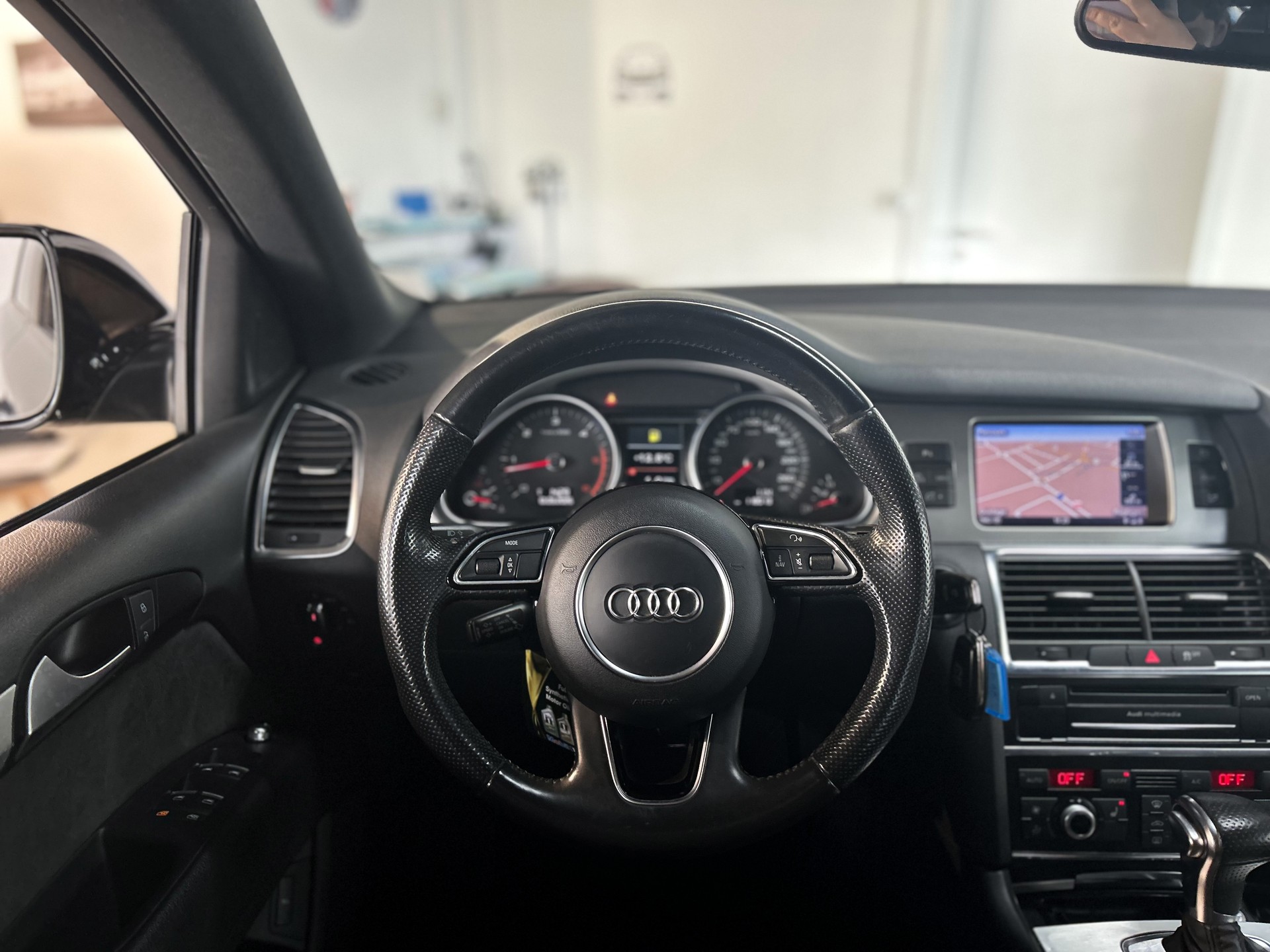 AUDI Q7 3.0 TDI quattro tiptronic-image-16
