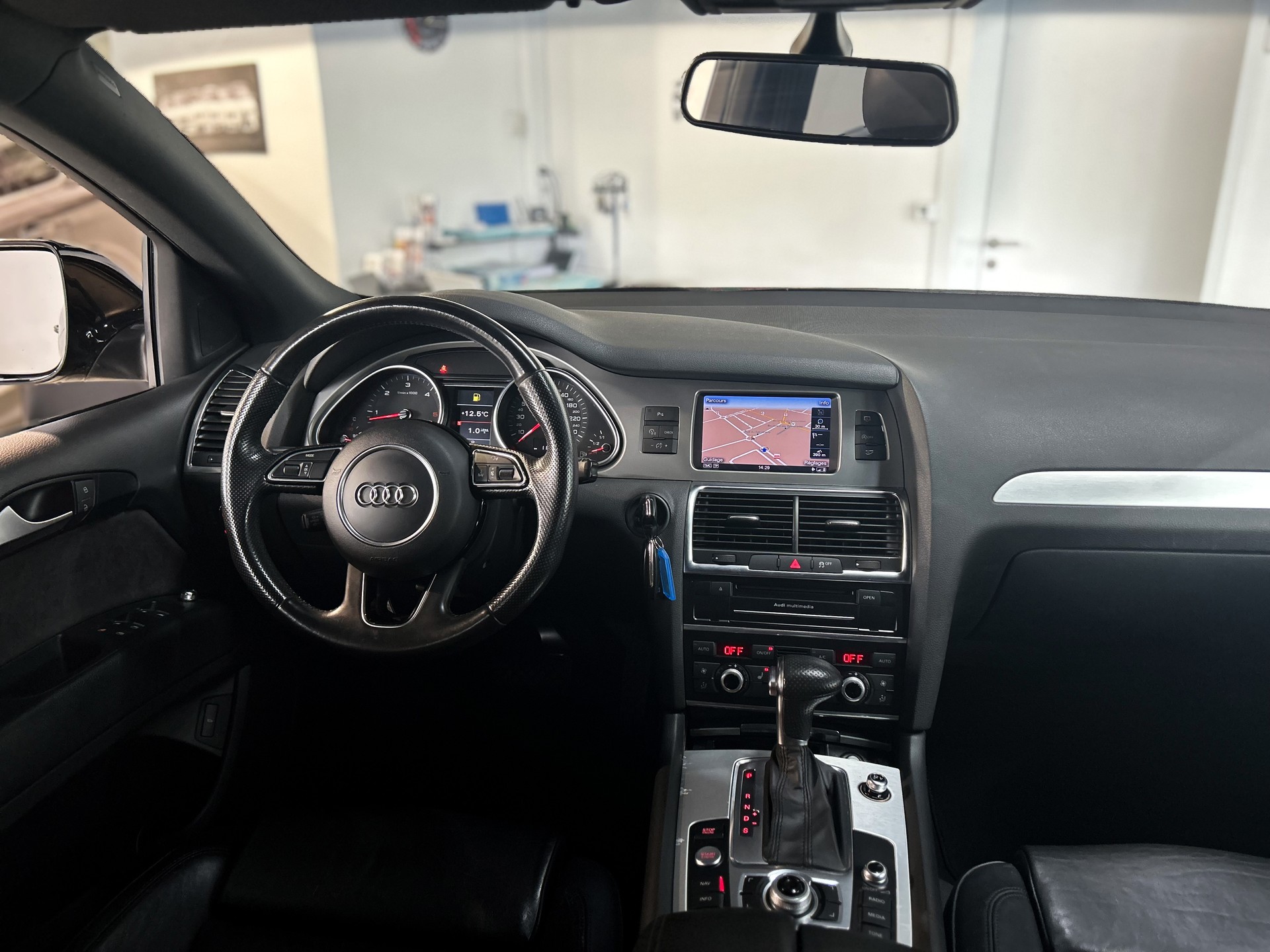 AUDI Q7 3.0 TDI quattro tiptronic-image-15