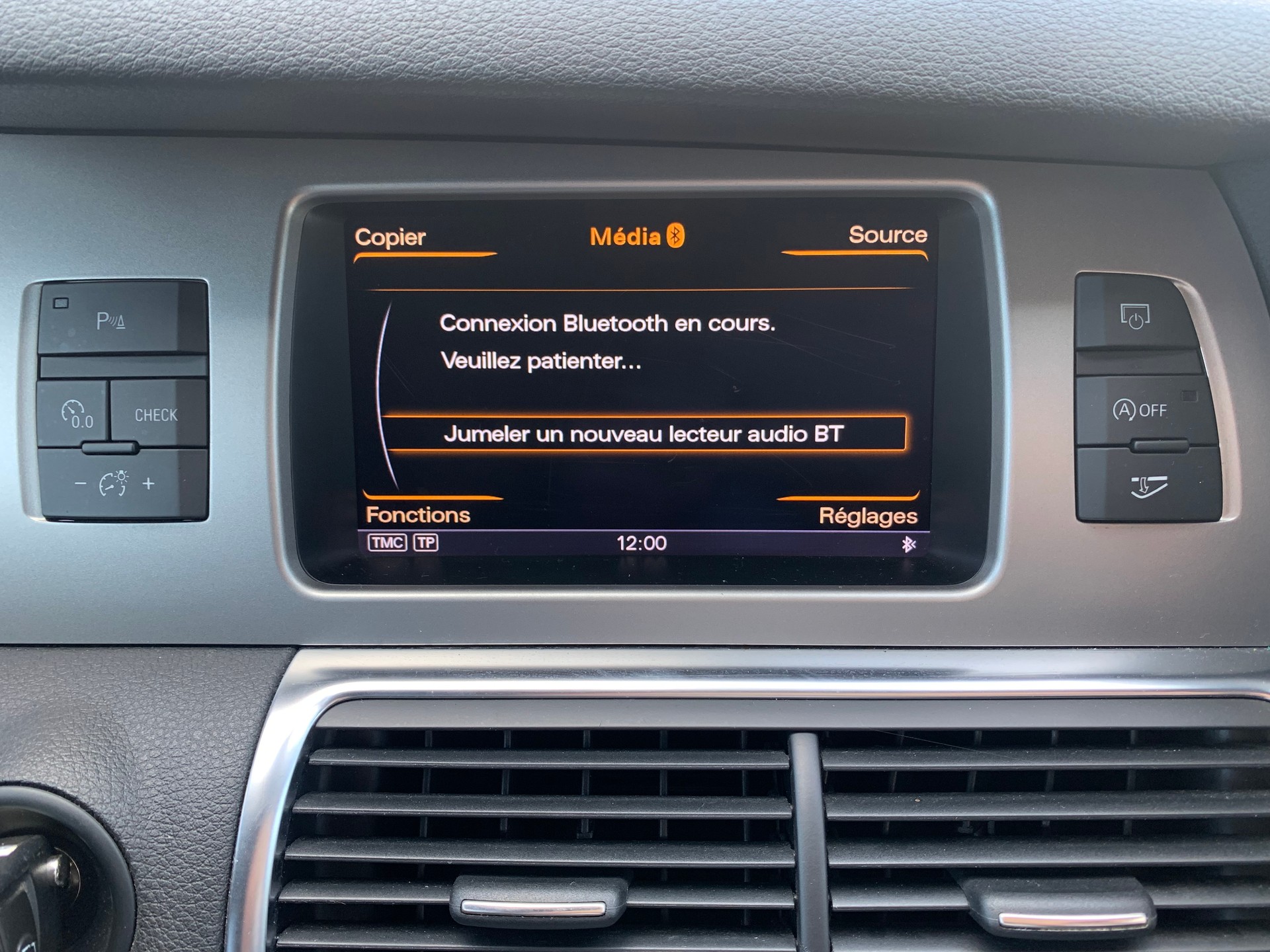 AUDI Q7 3.0 TDI quattro tiptronic-image-25