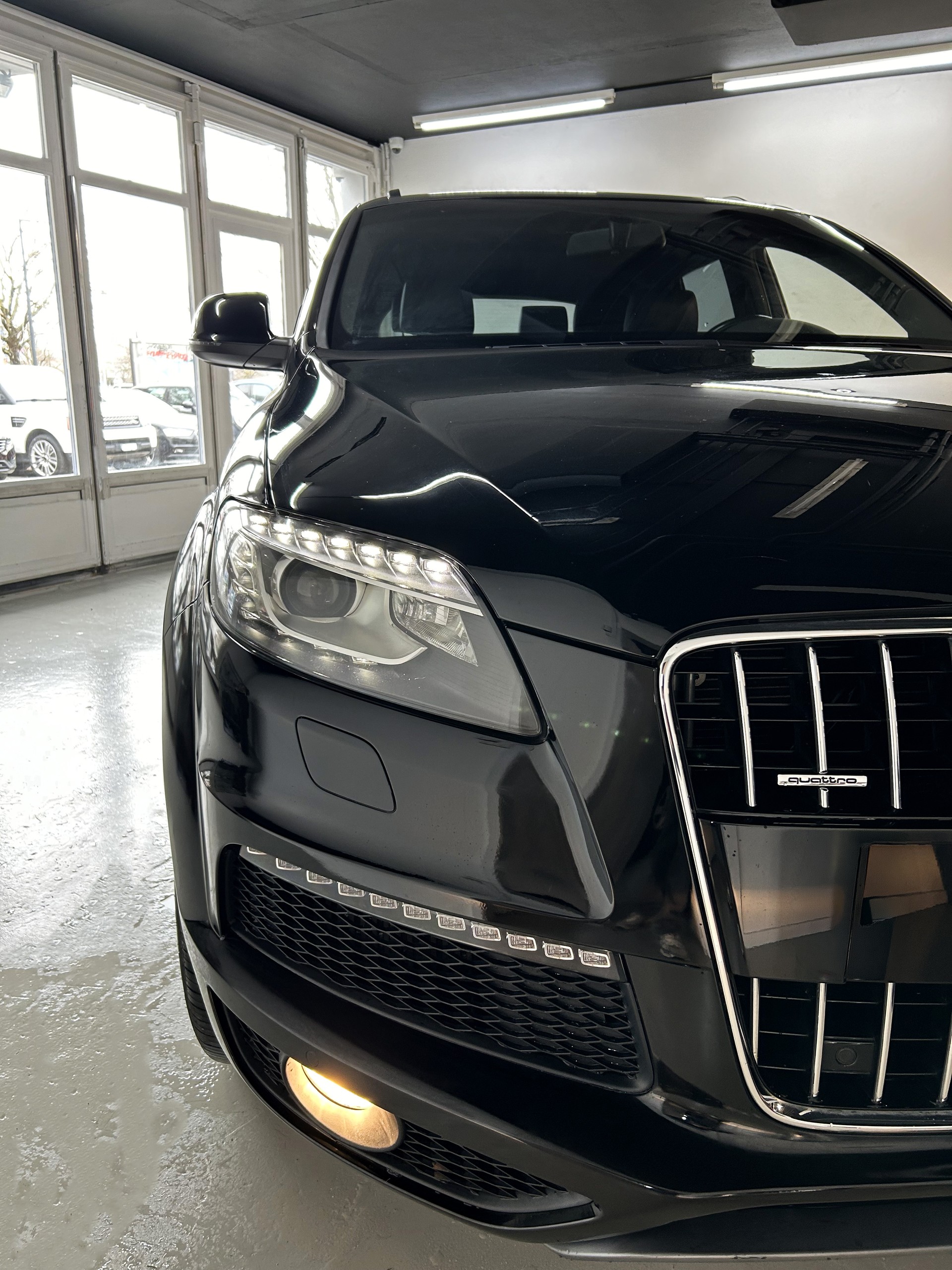 AUDI Q7 3.0 TDI quattro tiptronic-showroom-element-3
