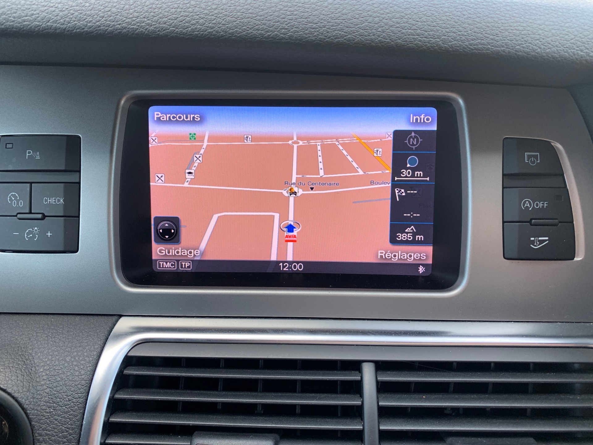 AUDI Q7 3.0 TDI quattro tiptronic-image-23