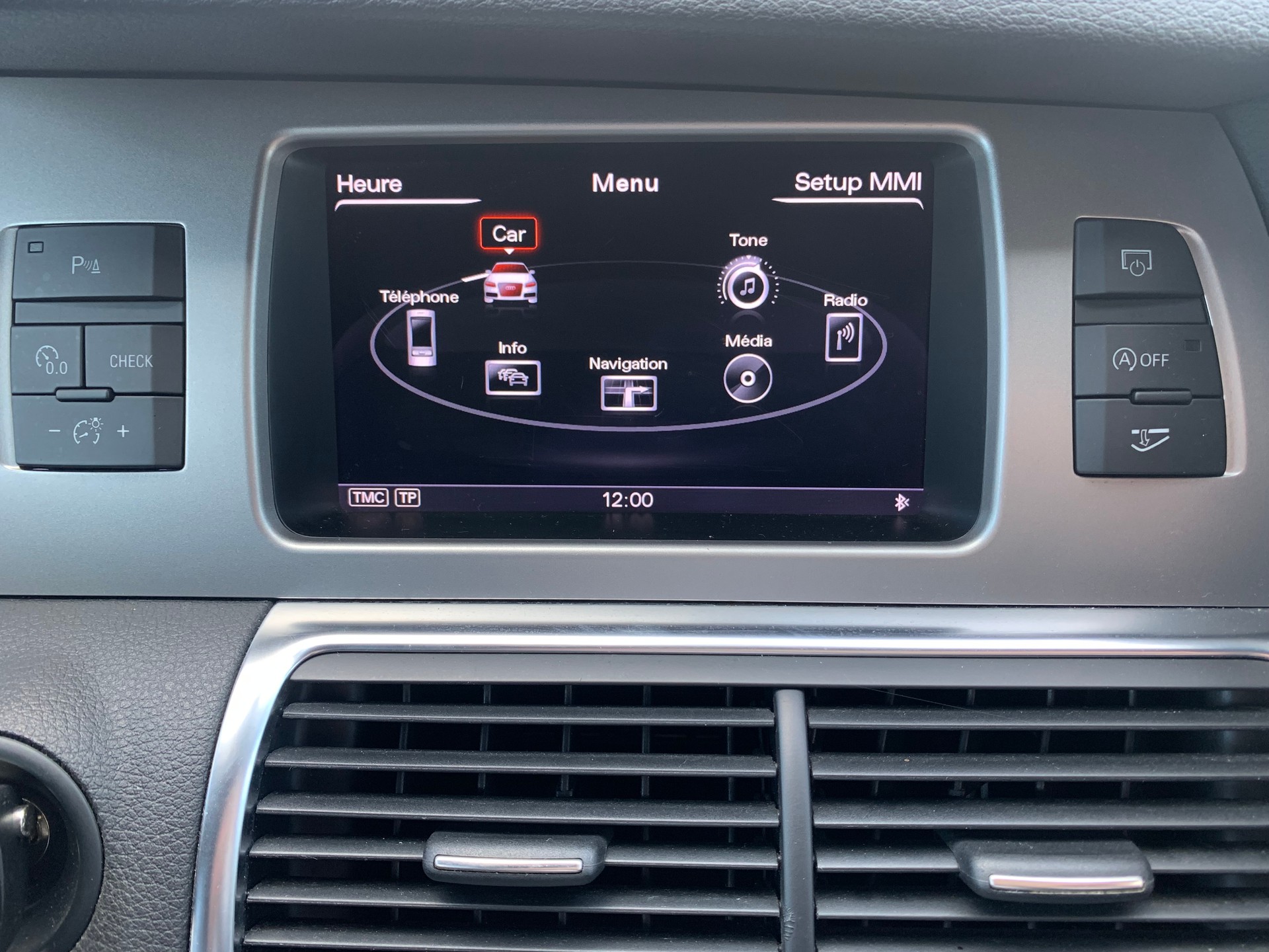 AUDI Q7 3.0 TDI quattro tiptronic-image-21