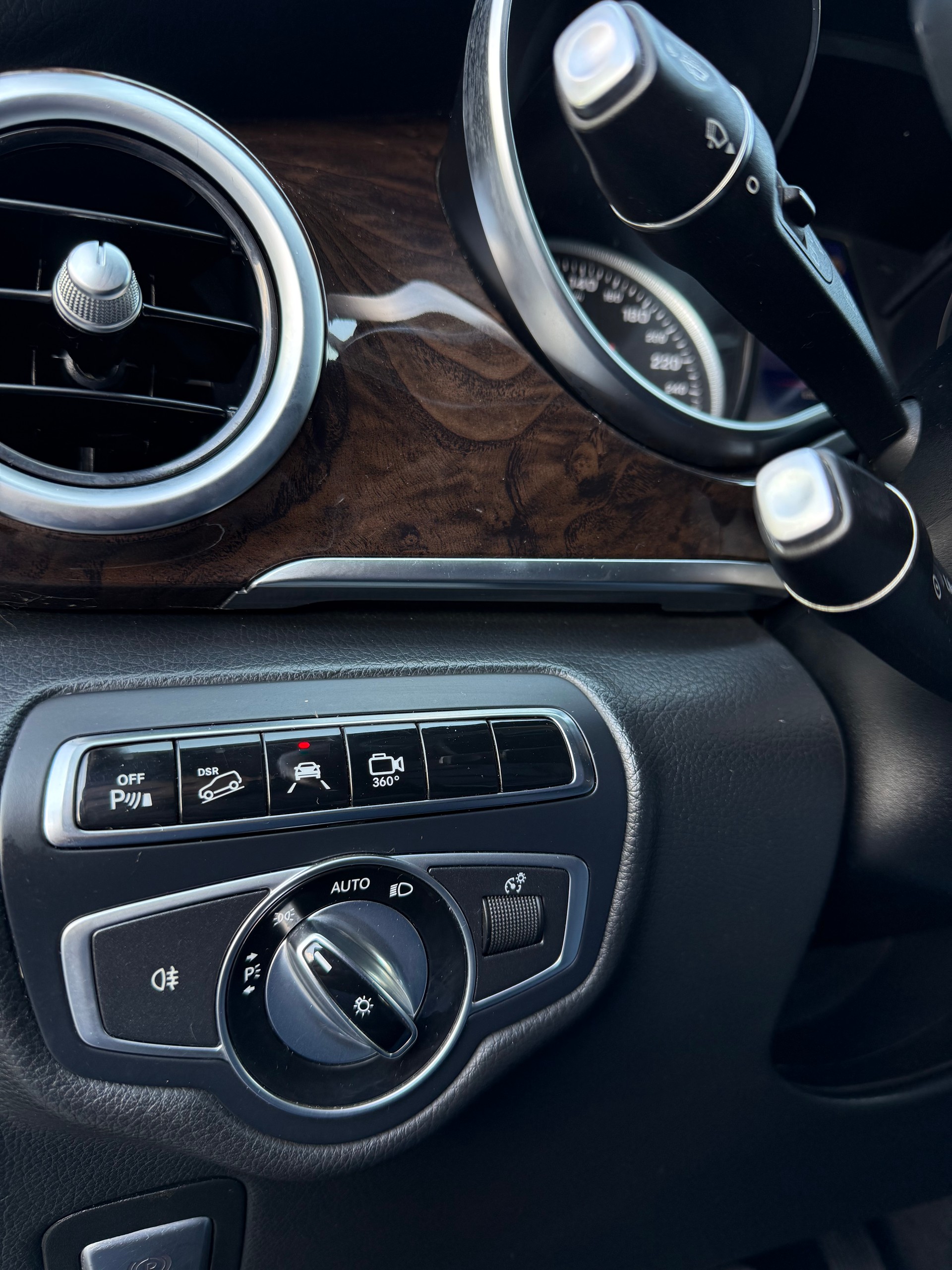 MERCEDES-BENZ V 250 d Avantgarde lang 4Matic 7G-Tronic-image-29