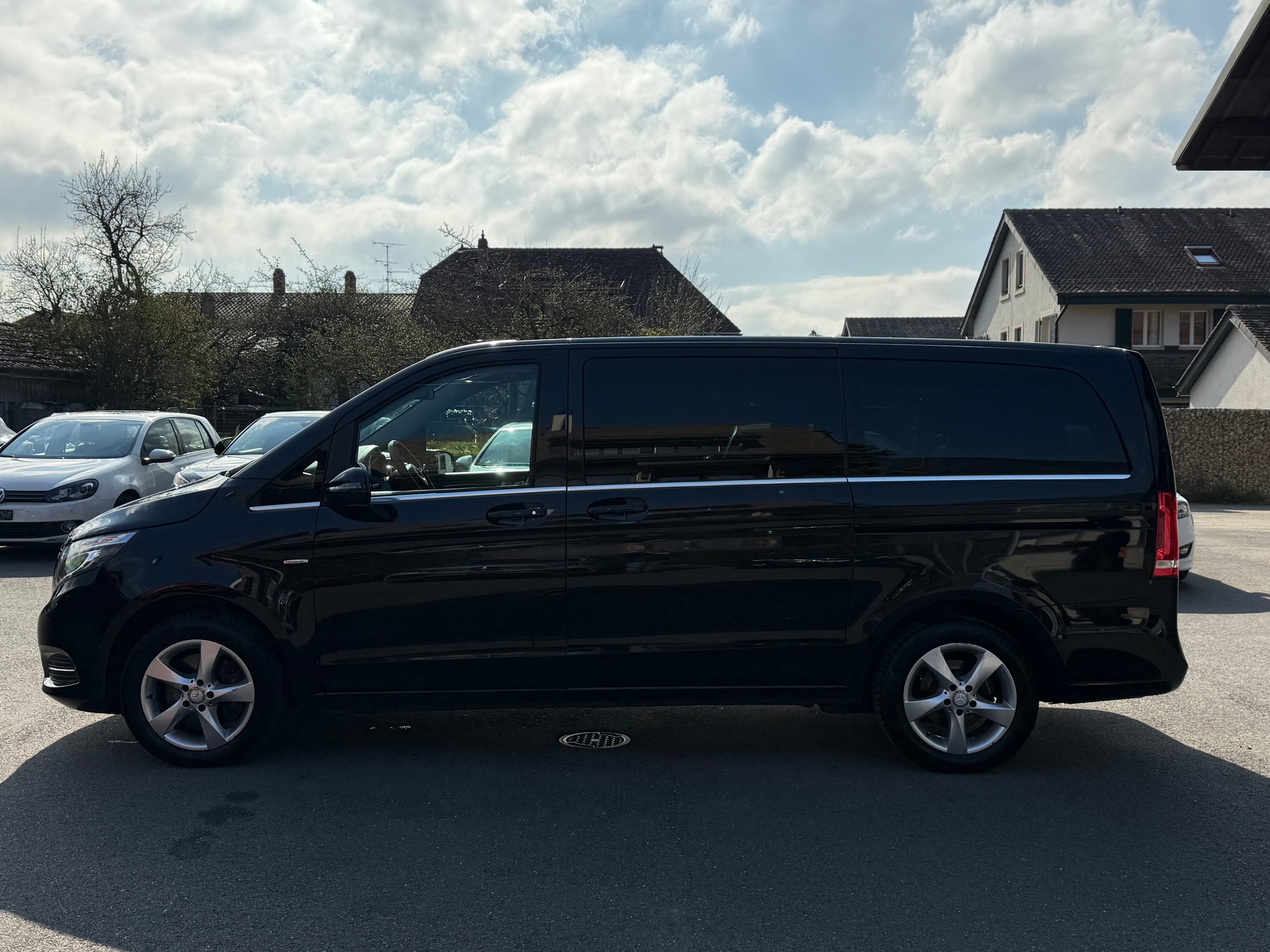 MERCEDES-BENZ V 250 d Avantgarde lang 4Matic 7G-Tronic-image-7