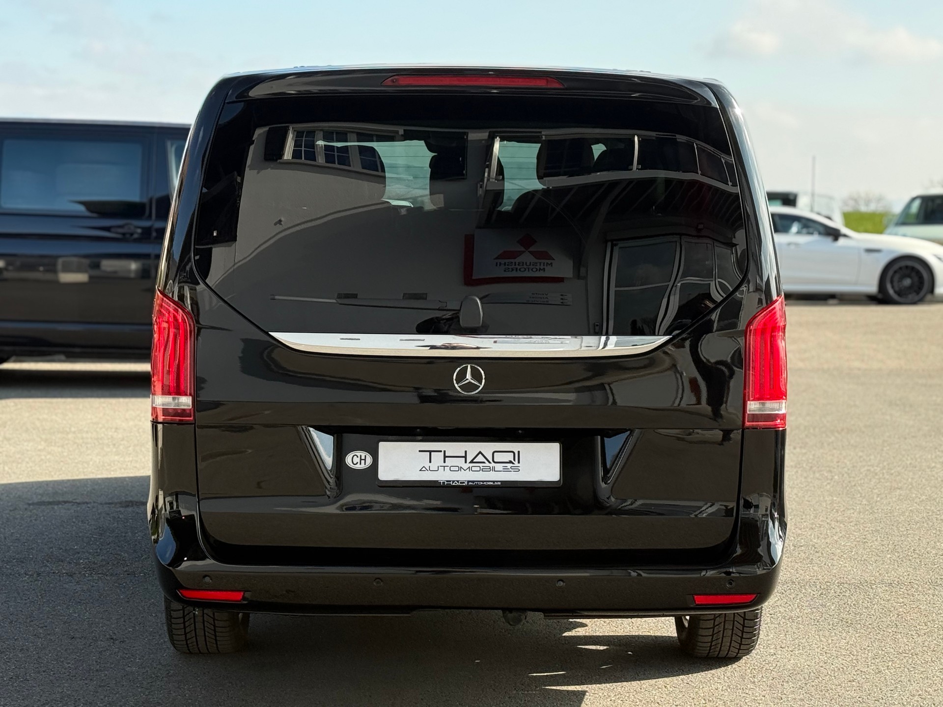 MERCEDES-BENZ V 250 d Avantgarde lang 4Matic 7G-Tronic-image-4