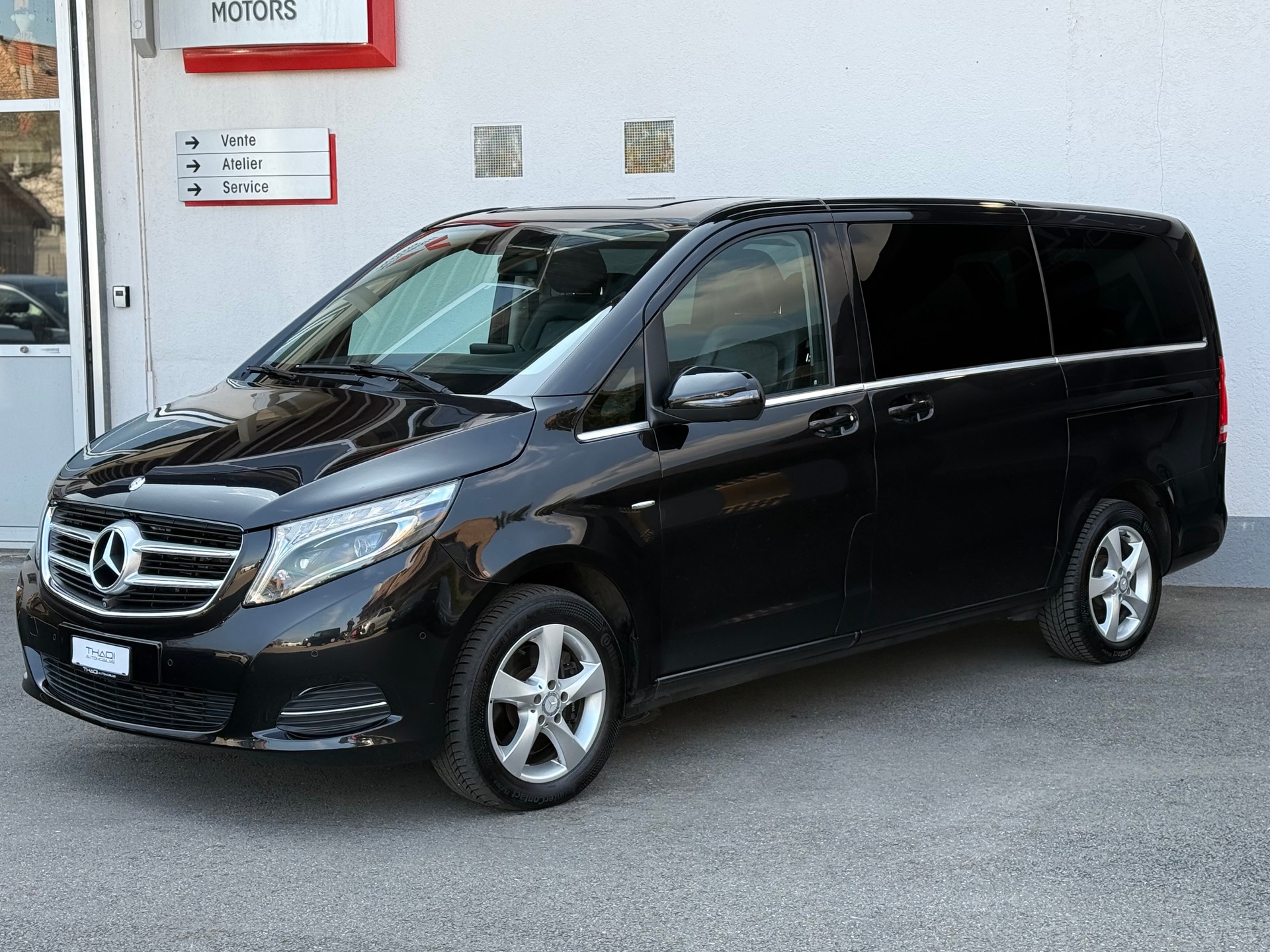 MERCEDES-BENZ V 250 d Avantgarde lang 4Matic 7G-Tronic-showroom-element-2