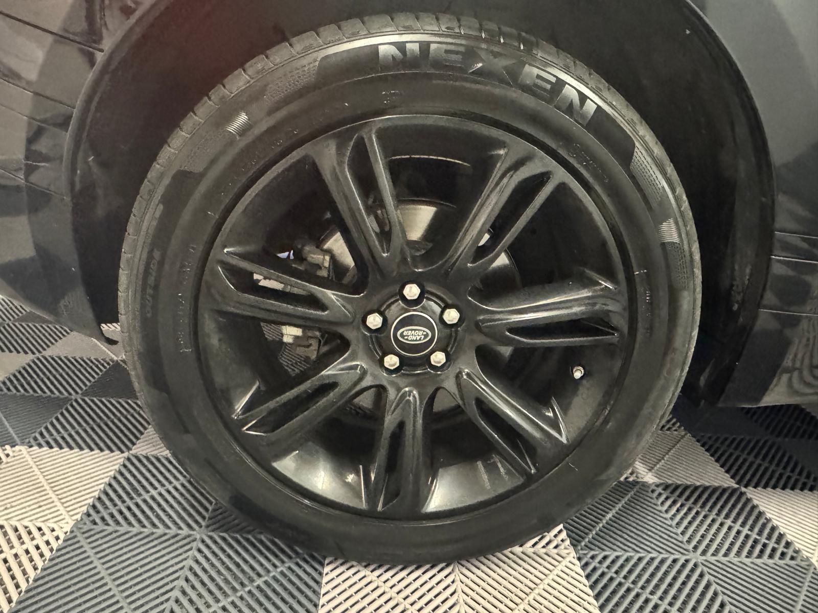 LAND ROVER Range Rover Velar R-Dynamic P 250 SE Automatic-image-29