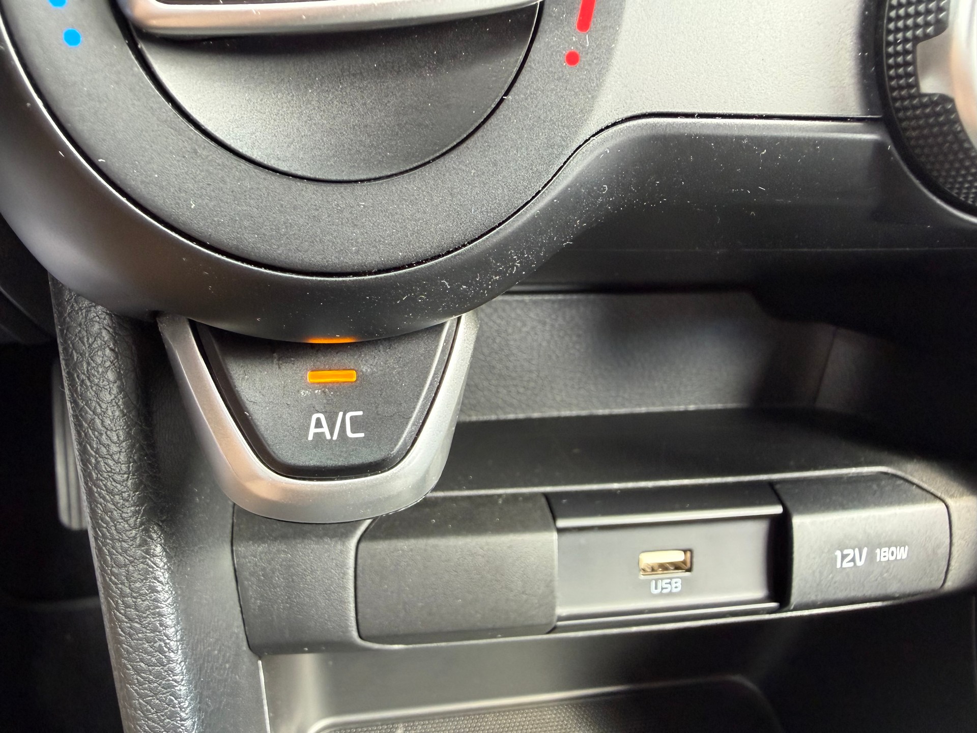 KIA Picante 1.0 CVVT "FIRST EDITION AUTOMAT" CH WAGEN. TOP AUSSTATTUNG. SO + WINTERPNEU NEU !! AB MFK. AB SERVICE. DAB RADIO.-image-43