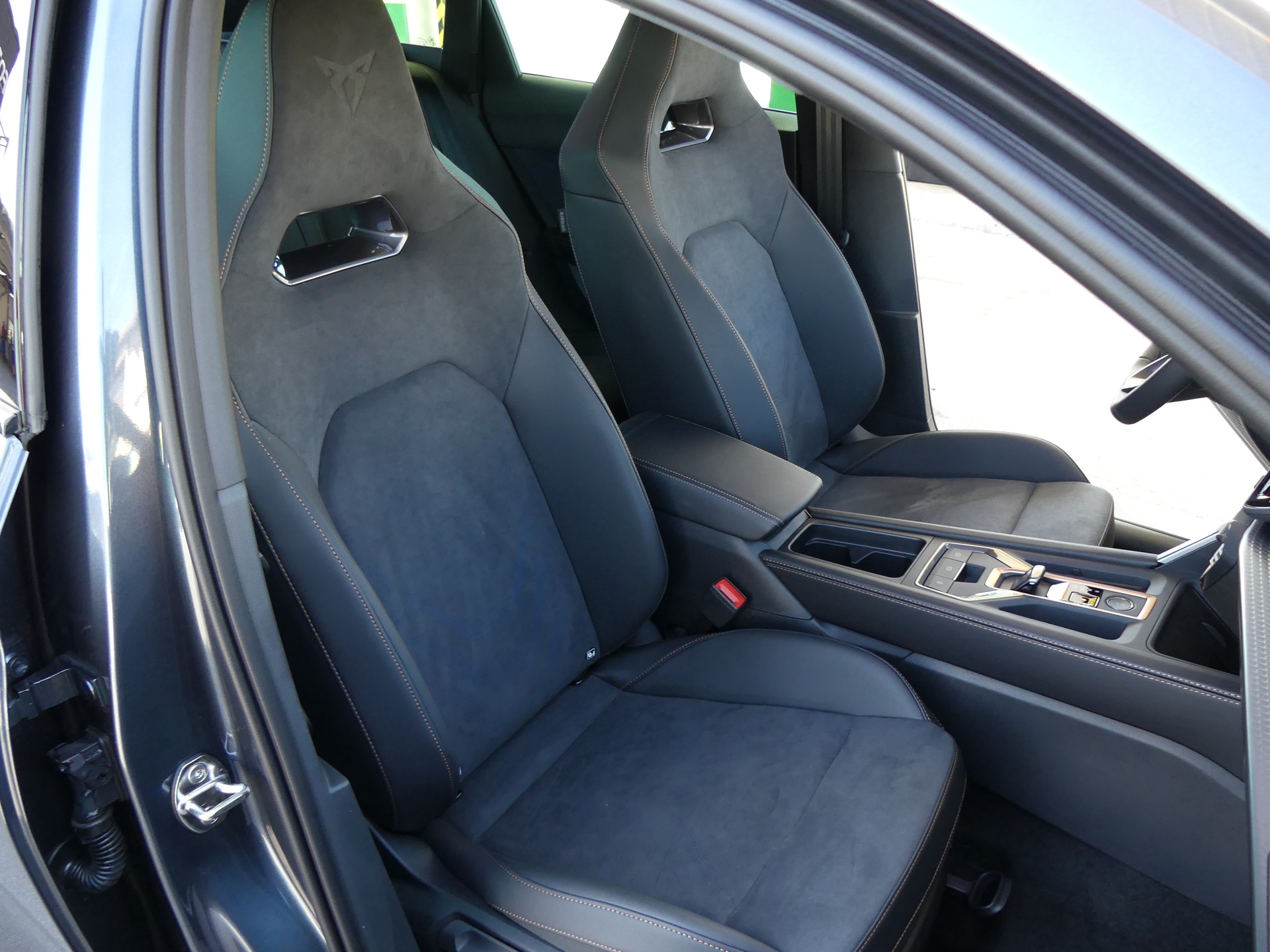 CUPRA LEON ST 2.0 TSI VZ DSG 4Drive-image-11
