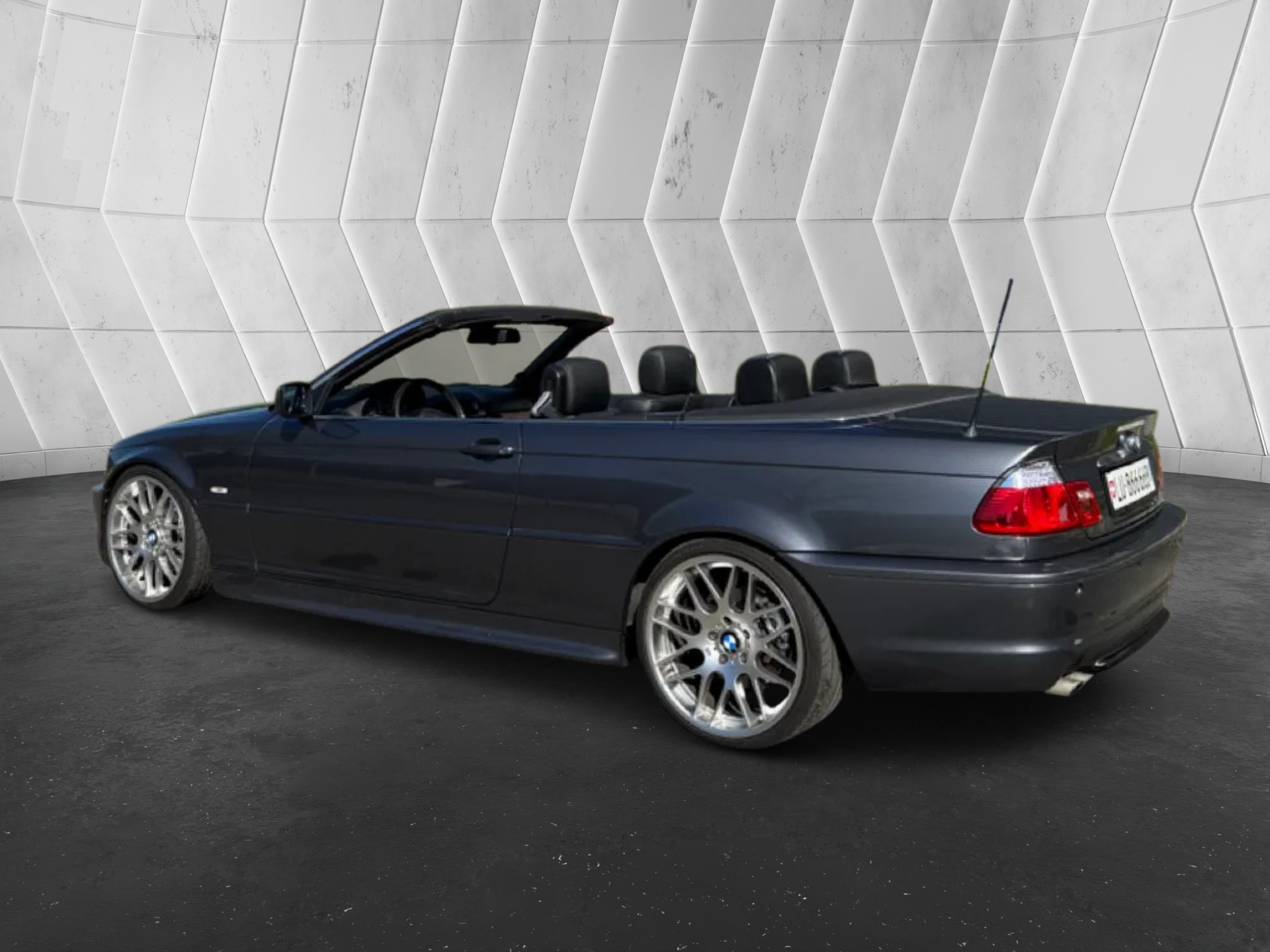 BMW 325Ci Cabriolet-image-10