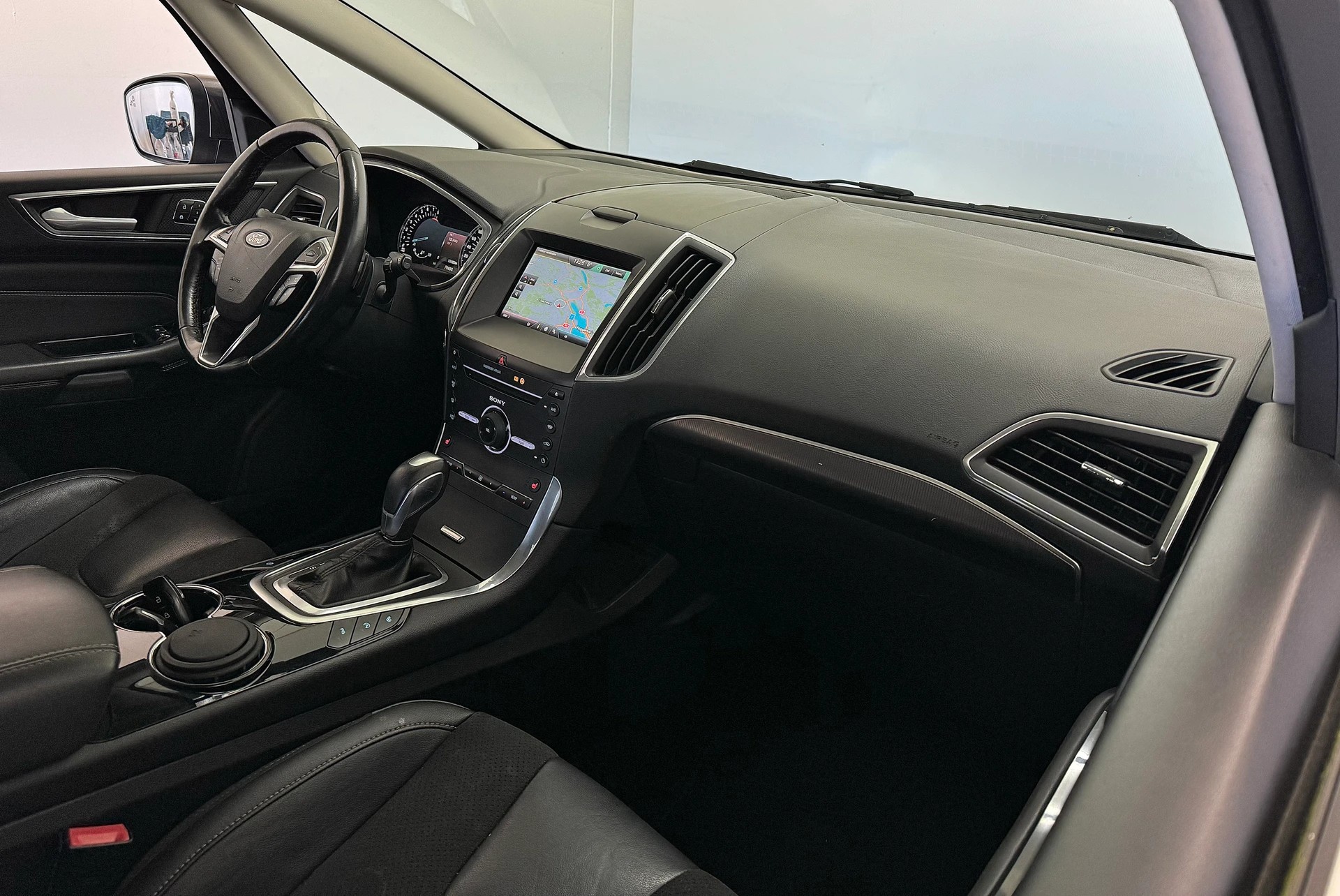 FORD S-Max 2.0 SCTi Titanium Automat-image-9
