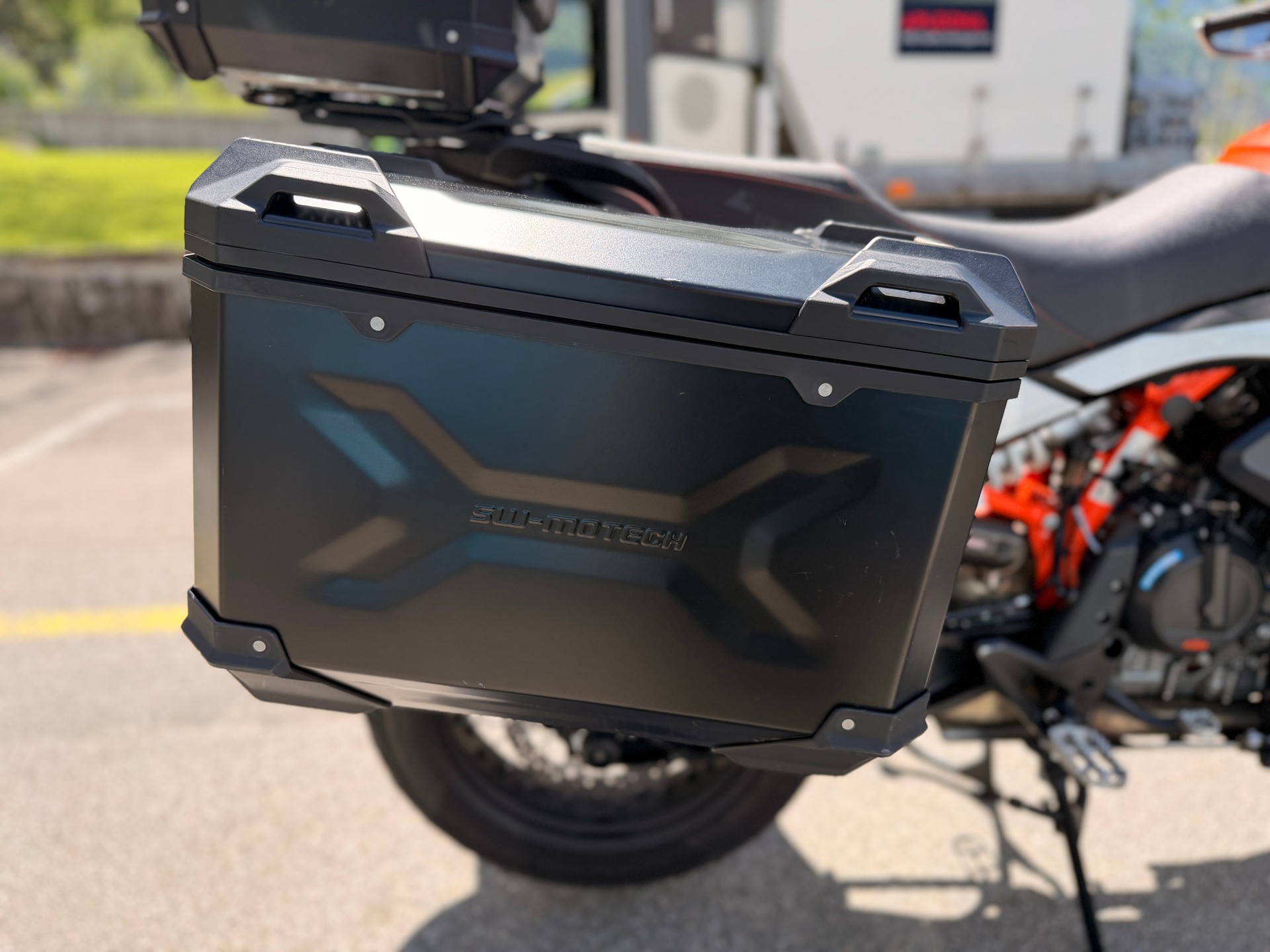 KTM 890 Adventure R-image-8