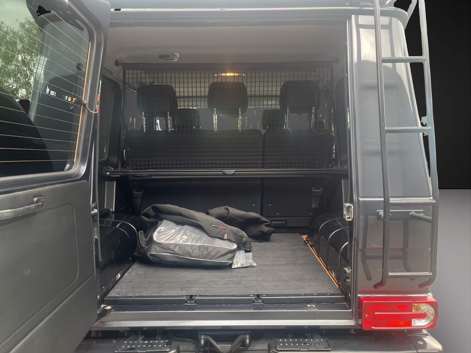 MERCEDES-BENZ G 350 d Professional 7G-Tronic-image-10
