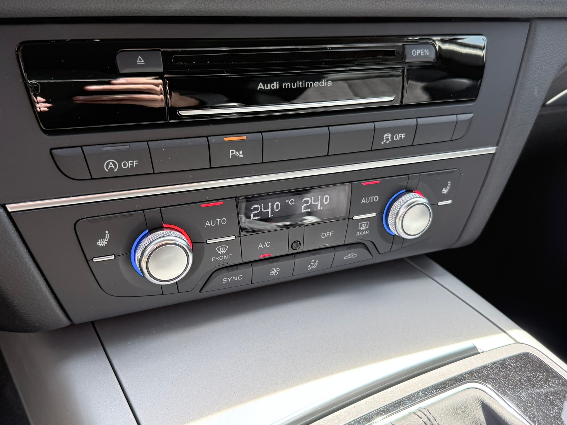 AUDI A6 Avant 2.0 TDI quattro S-tronic-image-11