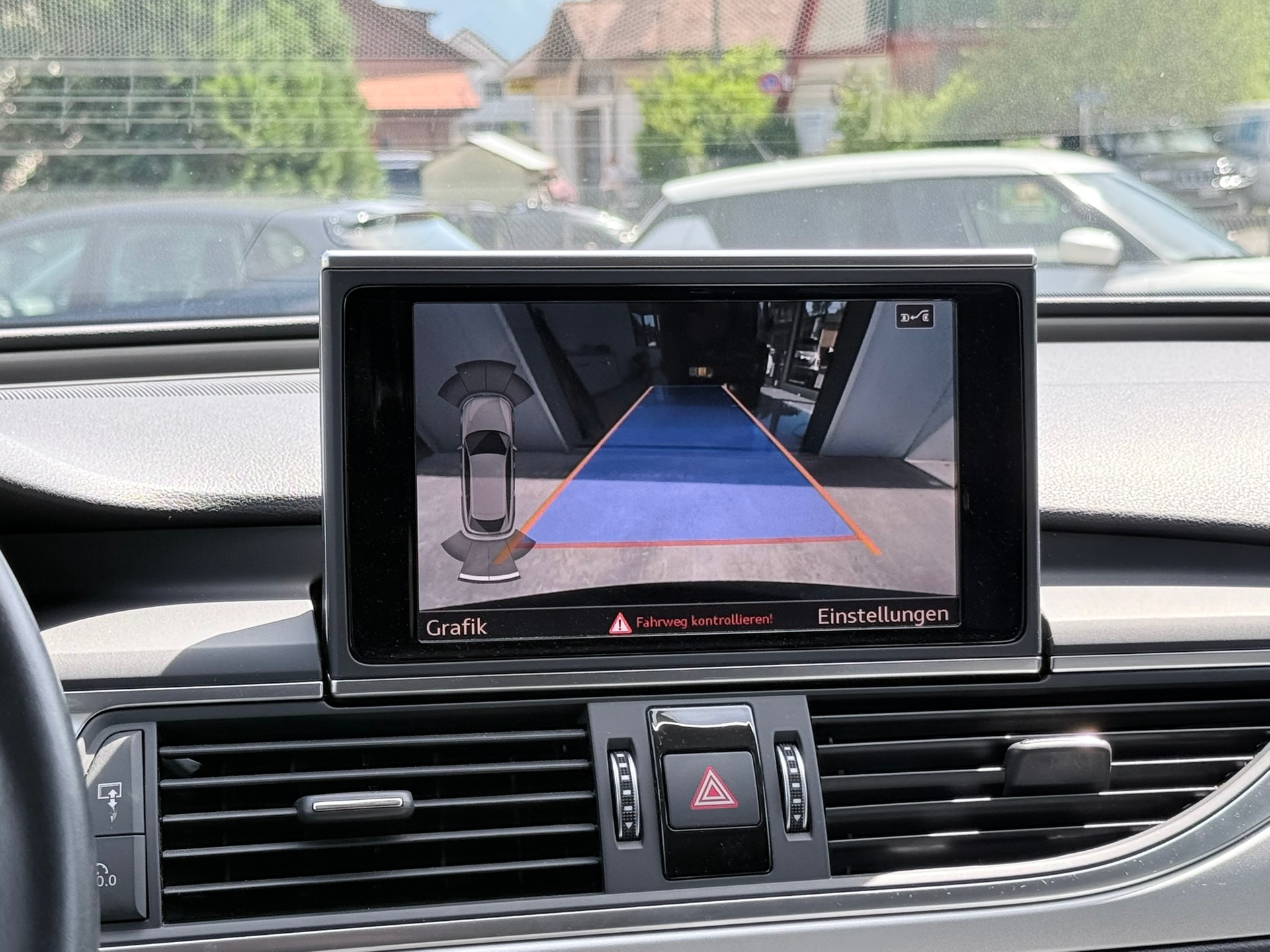 AUDI A6 Avant 2.0 TDI quattro S-tronic-image-13