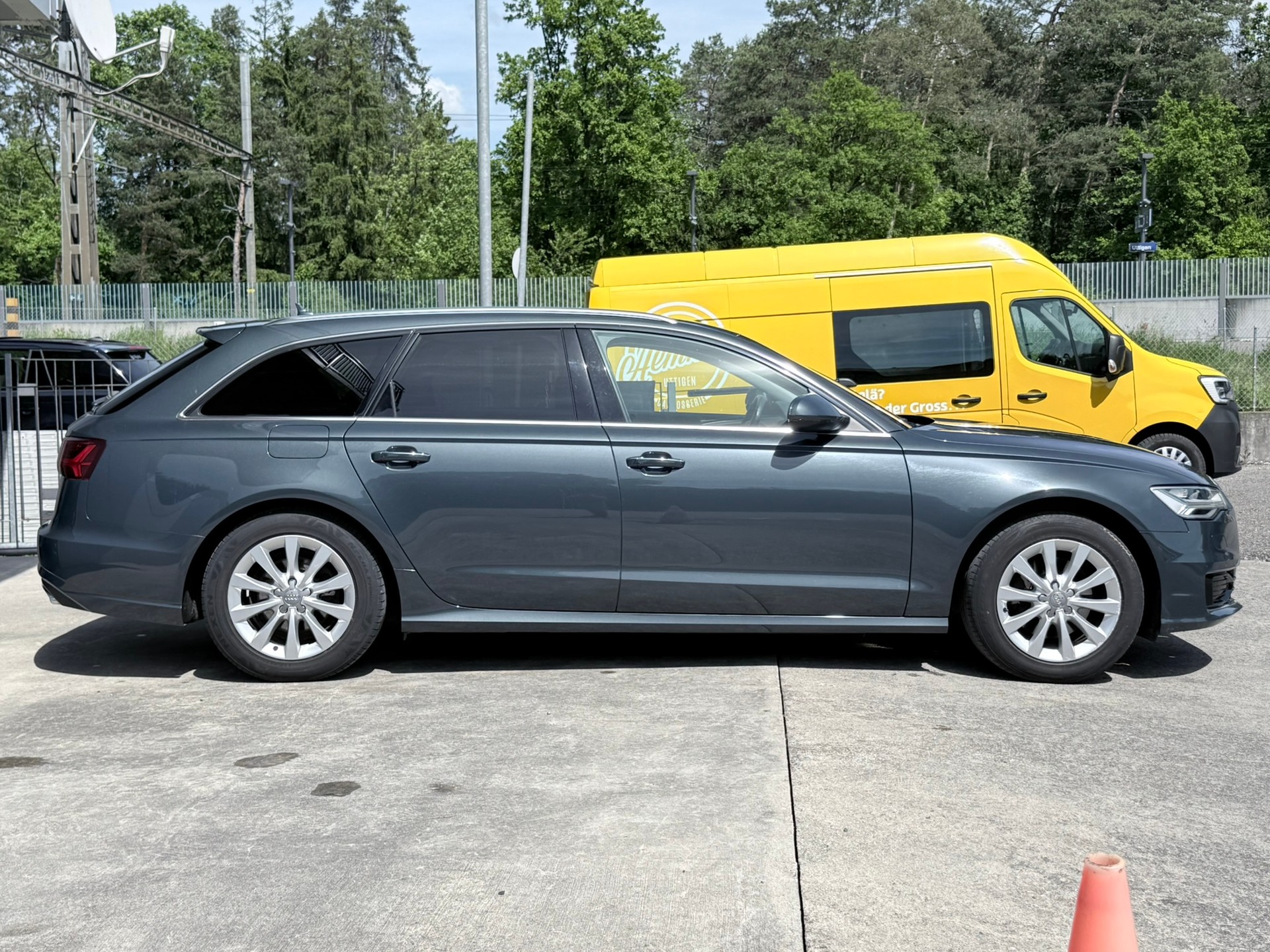 AUDI A6 Avant 2.0 TDI quattro S-tronic-image-3