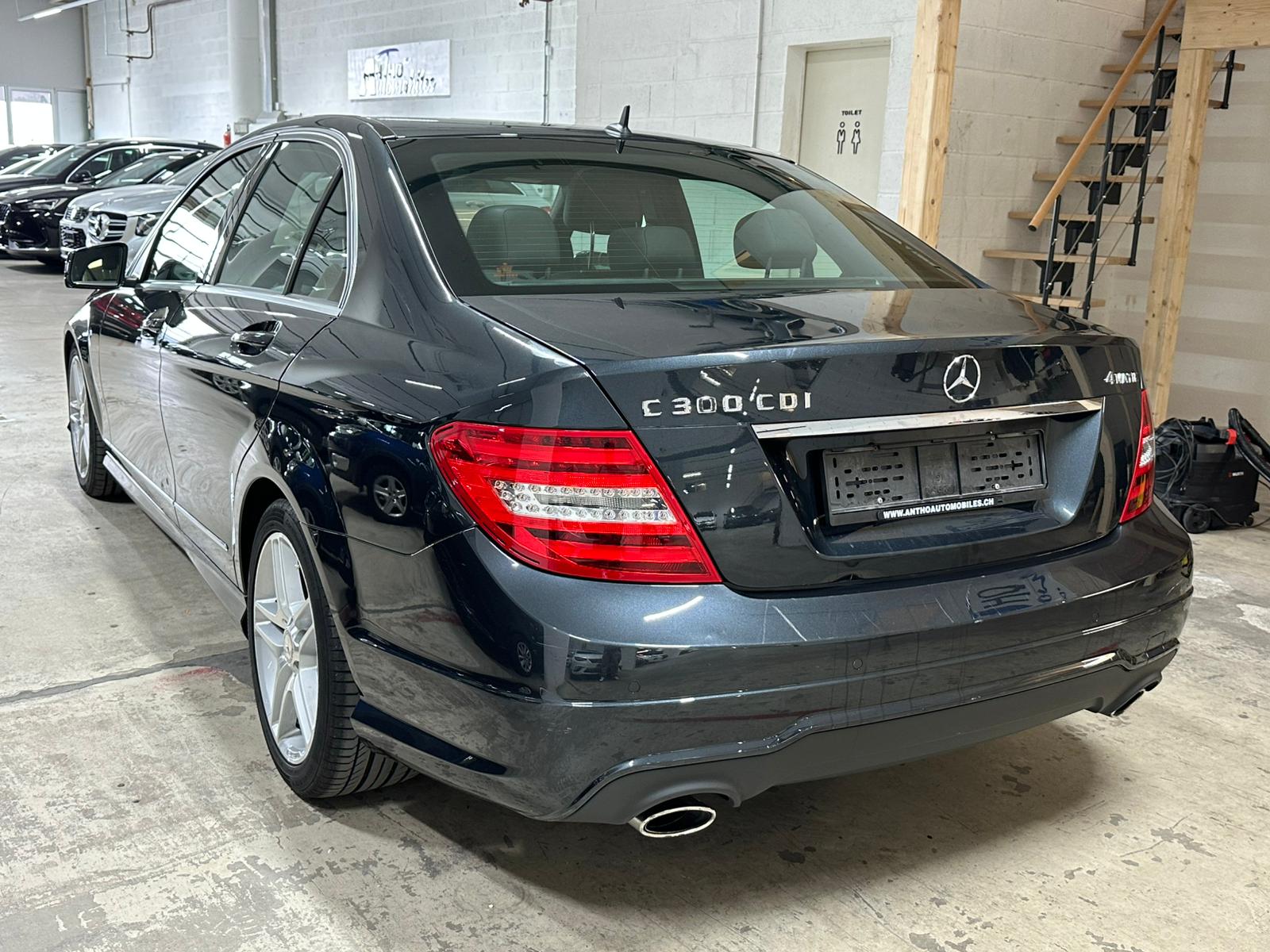 MERCEDES-BENZ C 300 CDI BlueEfficiency Elégance 4Matic 7G-Tronic-image-4