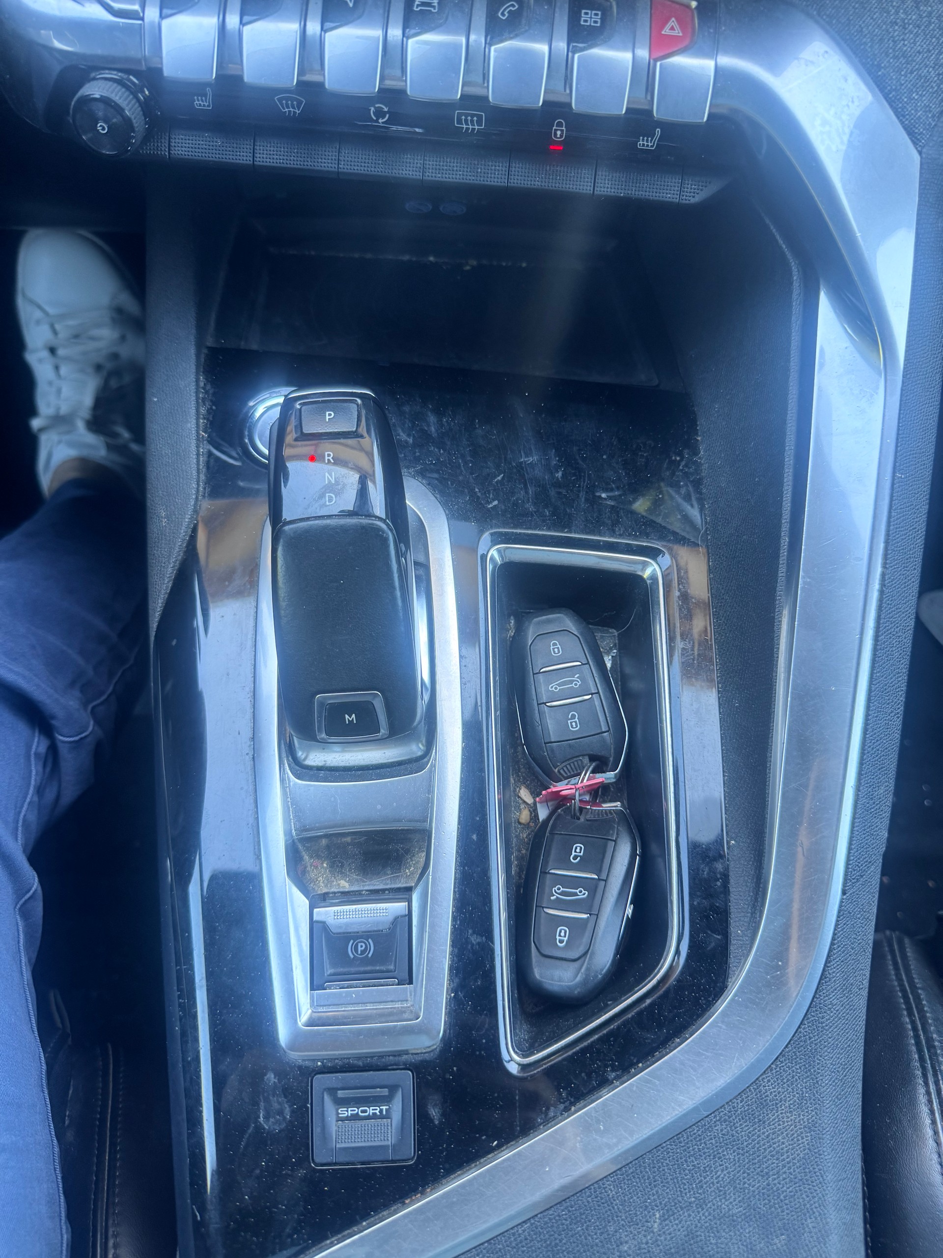 PEUGEOT 5008 1.6 THP GT Line EAT-image-9