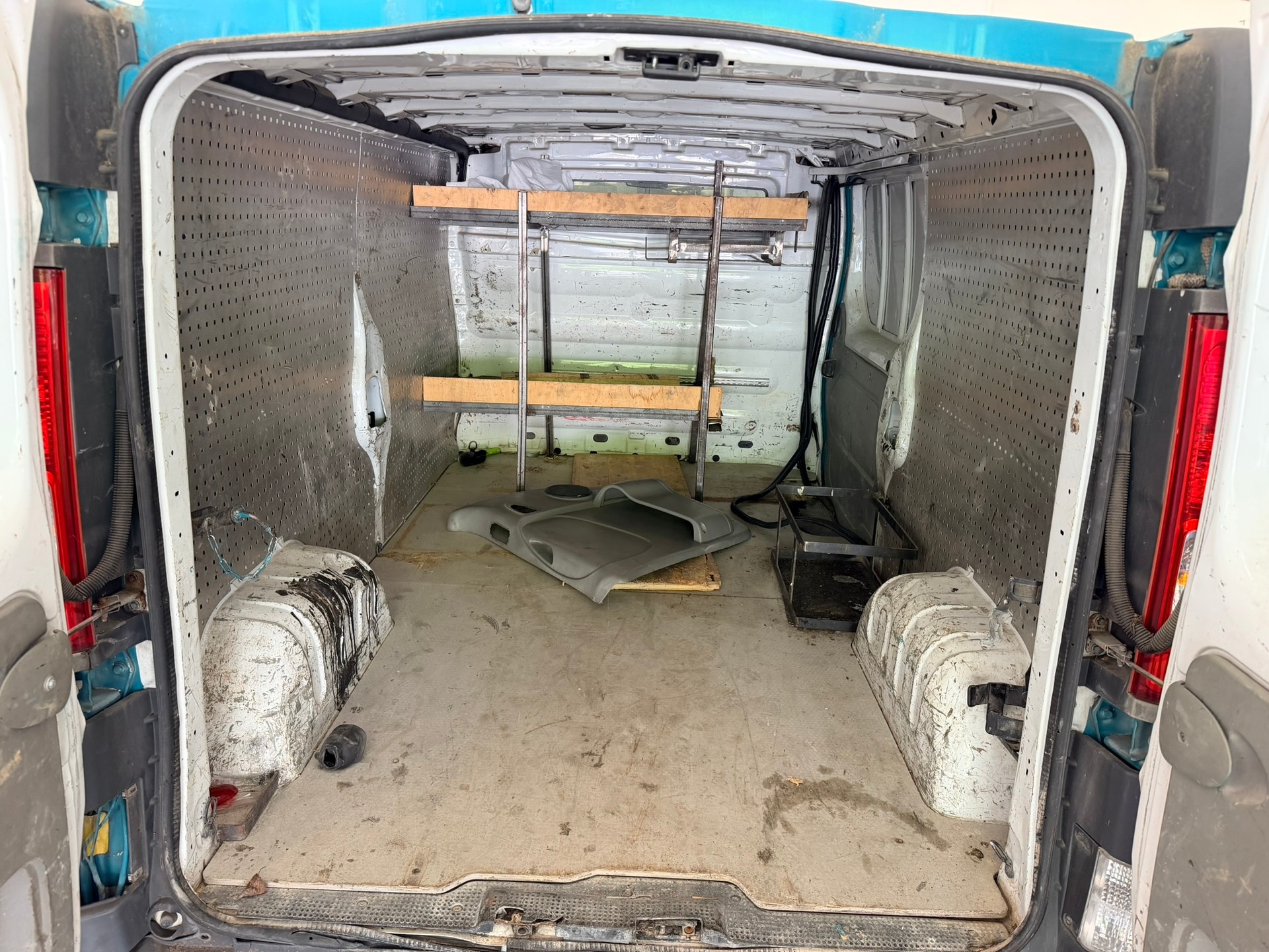RENAULT Trafic 2.0 dCi 115 2.9t L2H1-image-6