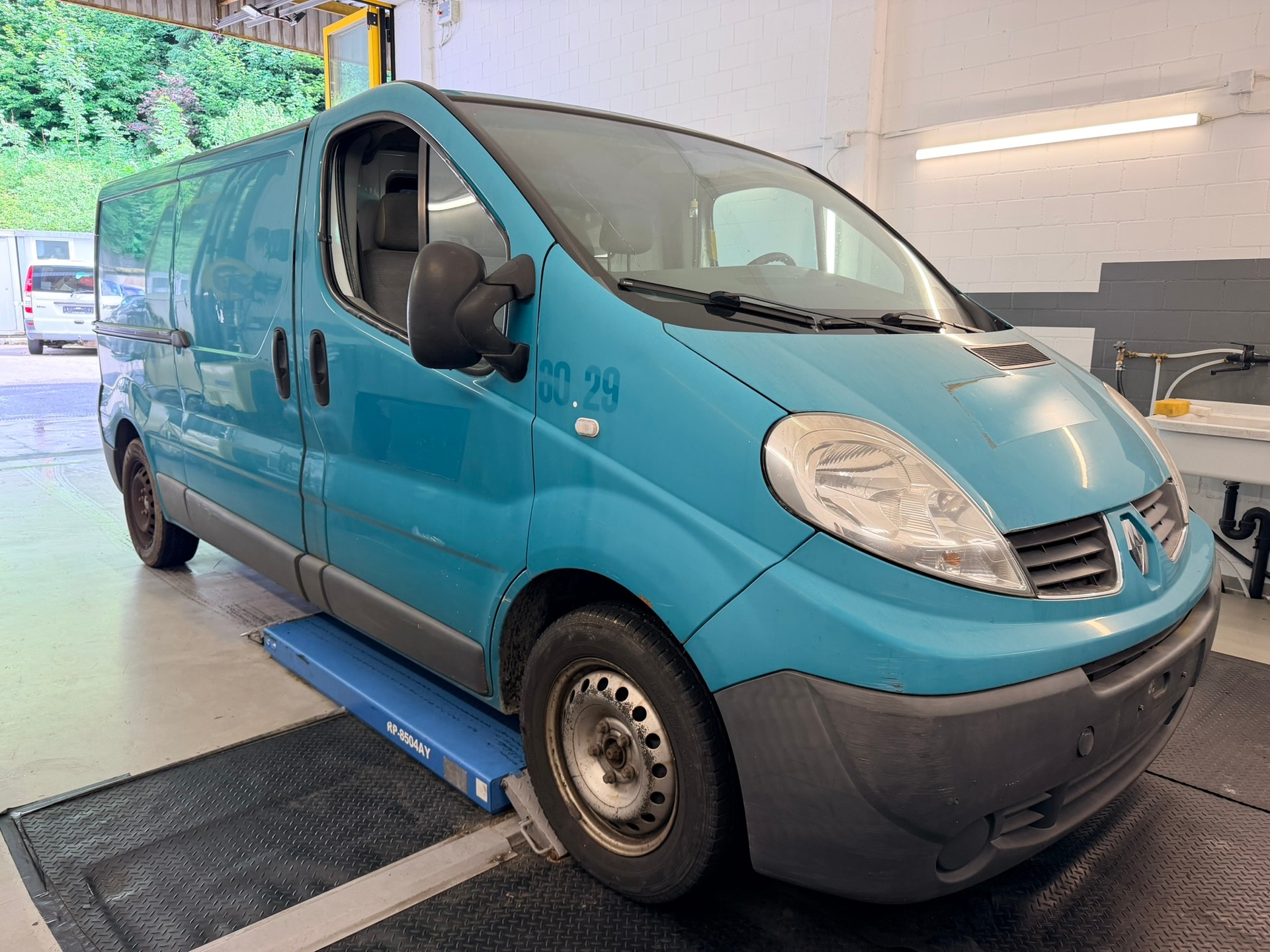 RENAULT Trafic 2.0 dCi 115 2.9t L2H1-showroom-element-2