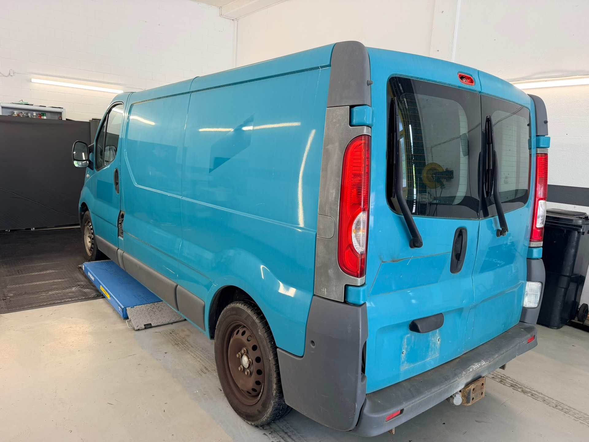 RENAULT Trafic 2.0 dCi 115 2.9t L2H1-image-5