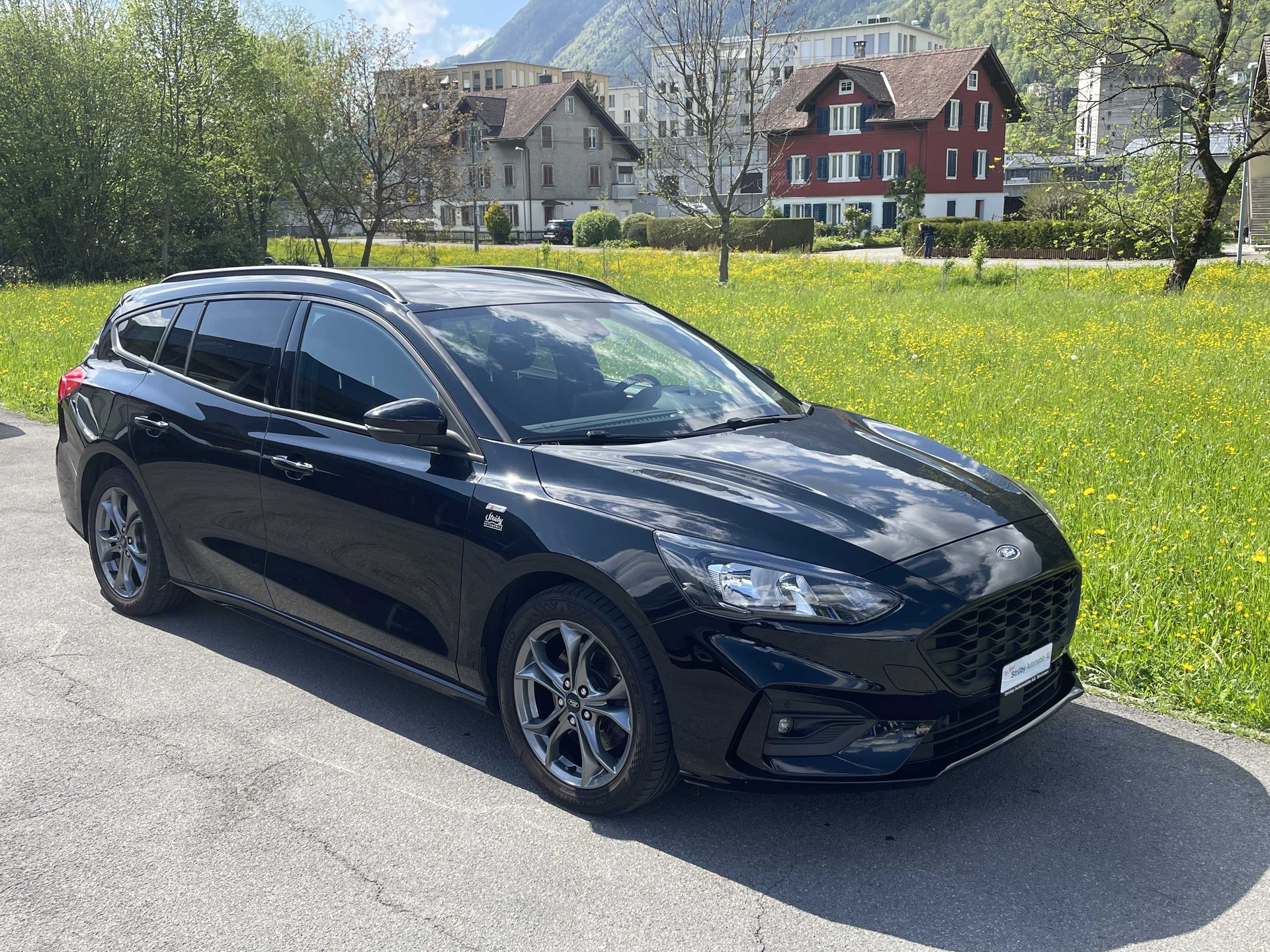 FORD Focus Station Wagon 1.0i EcoB 125PS ST-Line-image-7