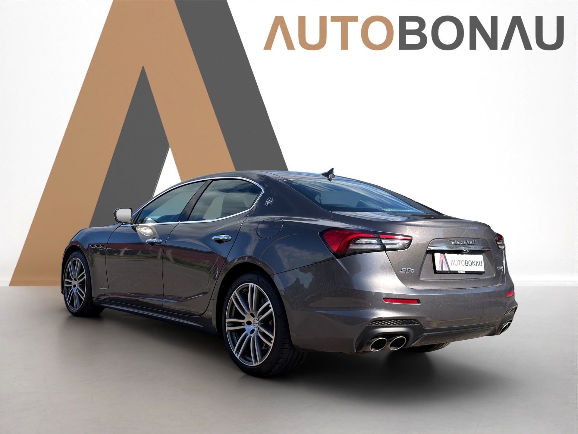 MASERATI Ghibli 3.0 V6 S GranSport Premium Sky Q4-showroom-element-2