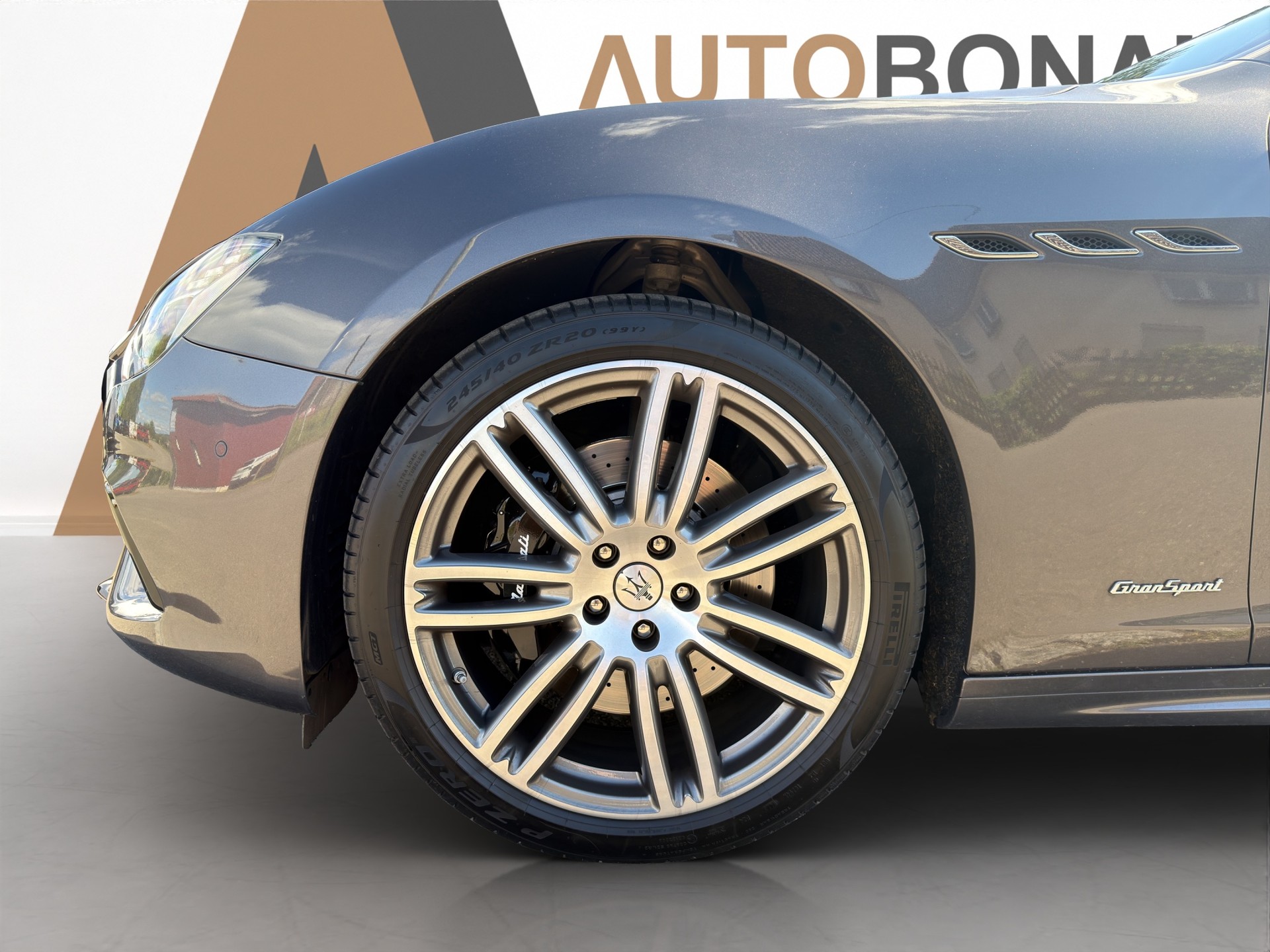 MASERATI Ghibli 3.0 V6 S GranSport Premium Sky Q4-image-24