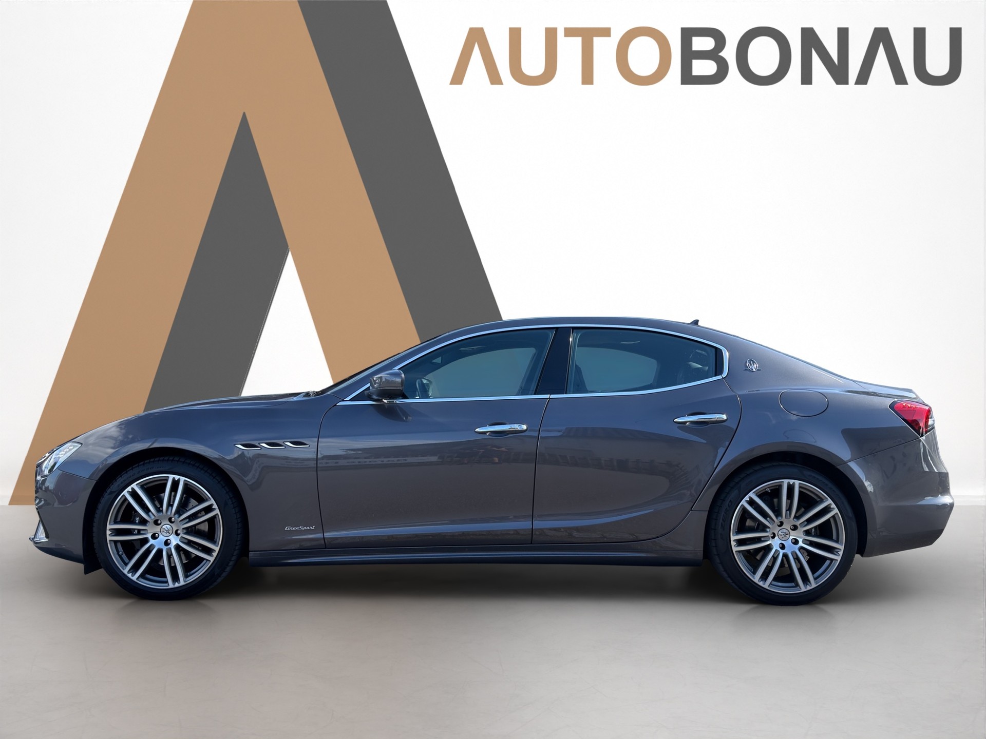 MASERATI Ghibli 3.0 V6 S GranSport Premium Sky Q4-showroom-element-1