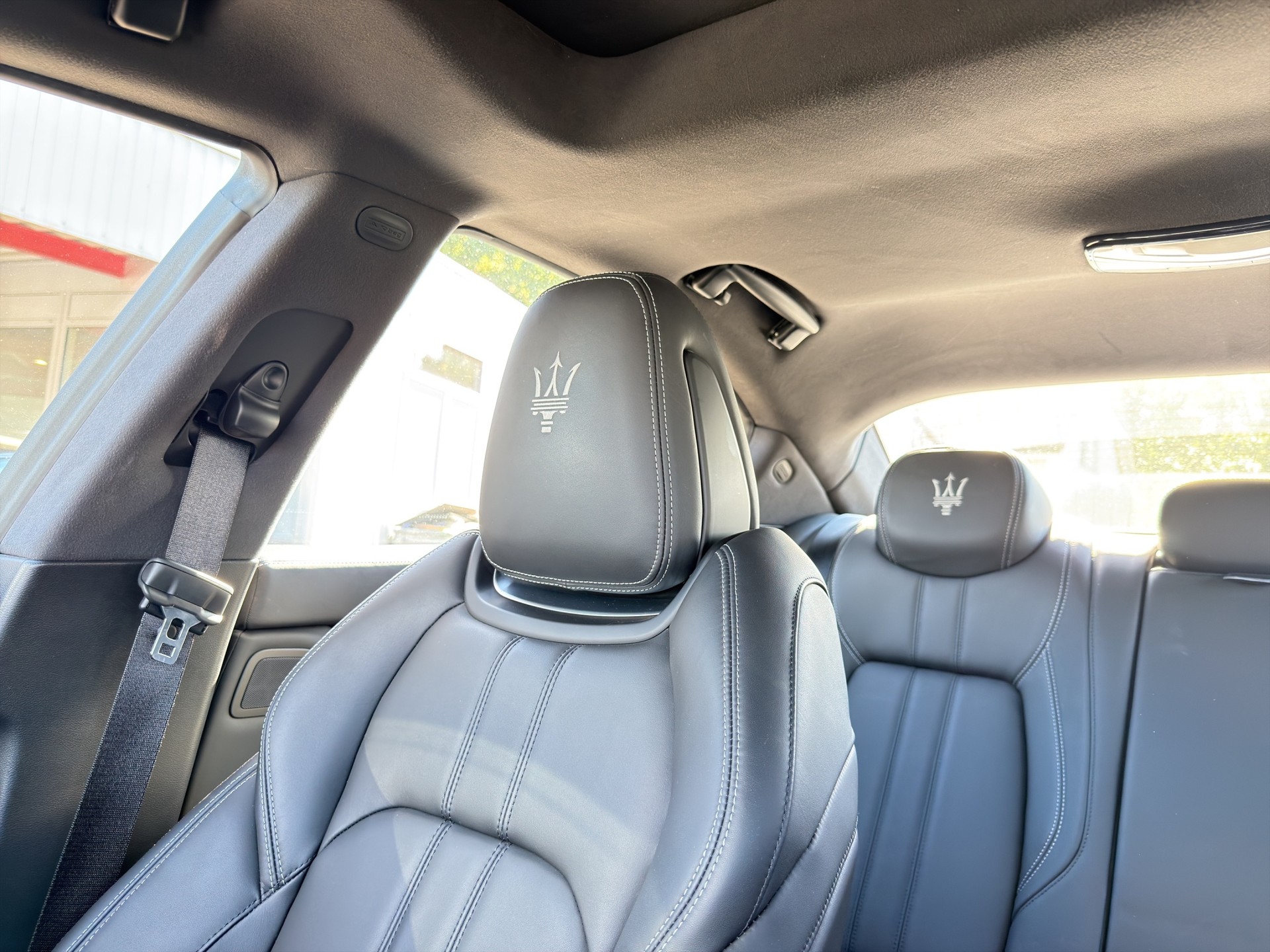 MASERATI Ghibli 3.0 V6 S GranSport Premium Sky Q4-image-52