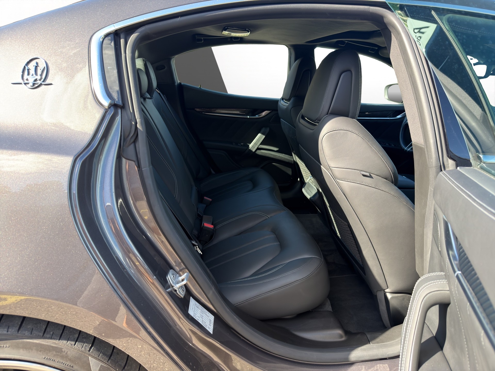 MASERATI Ghibli 3.0 V6 S GranSport Premium Sky Q4-image-15