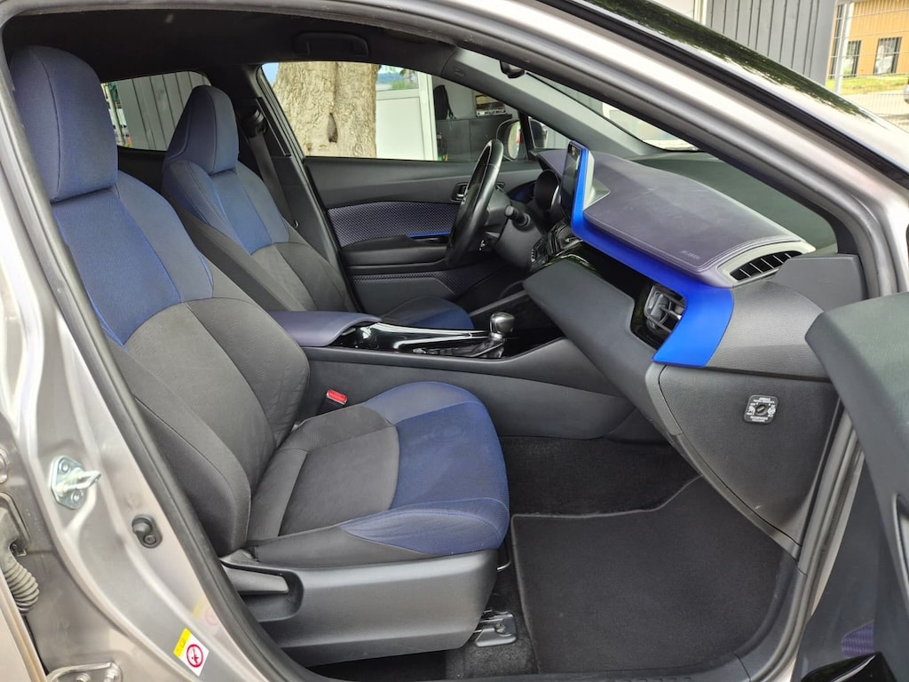 TOYOTA C-HR 1.8 HSD Style CVT-image-9