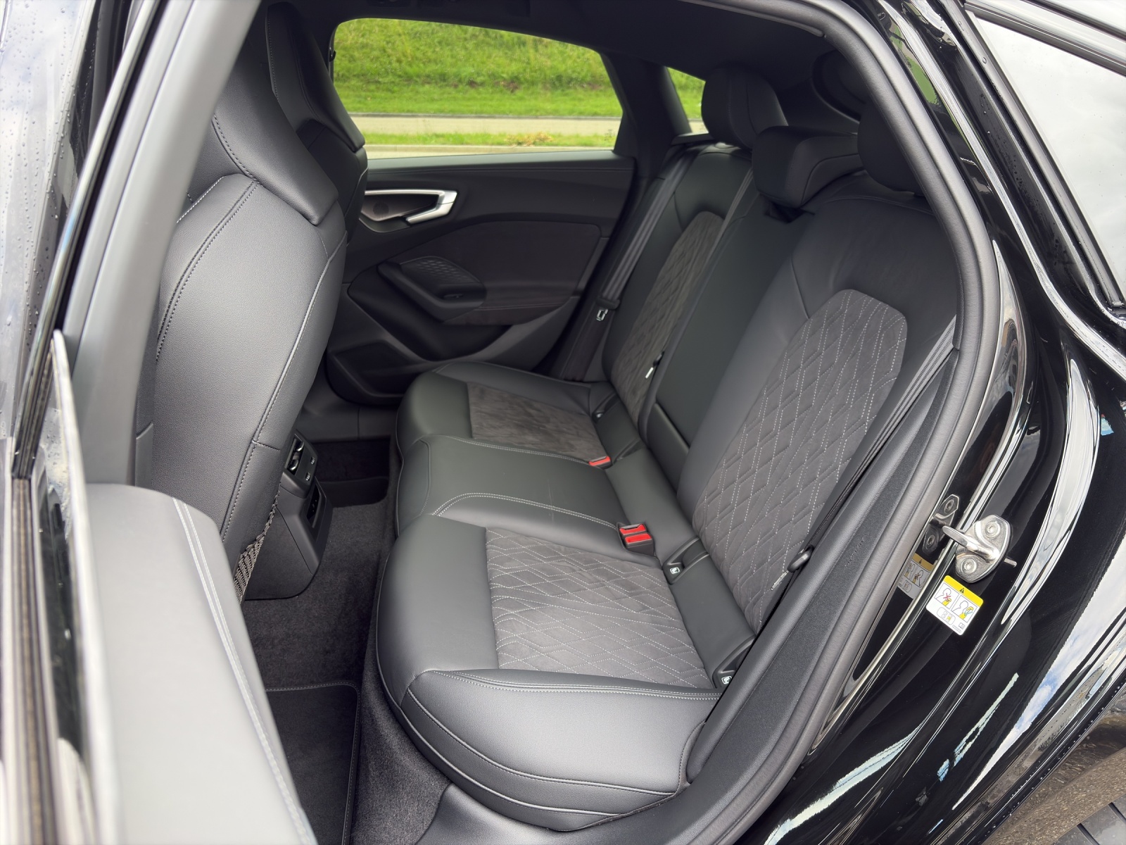 AUDI S5 3.0 V6 TFSI quattro S-Tronic-image-7