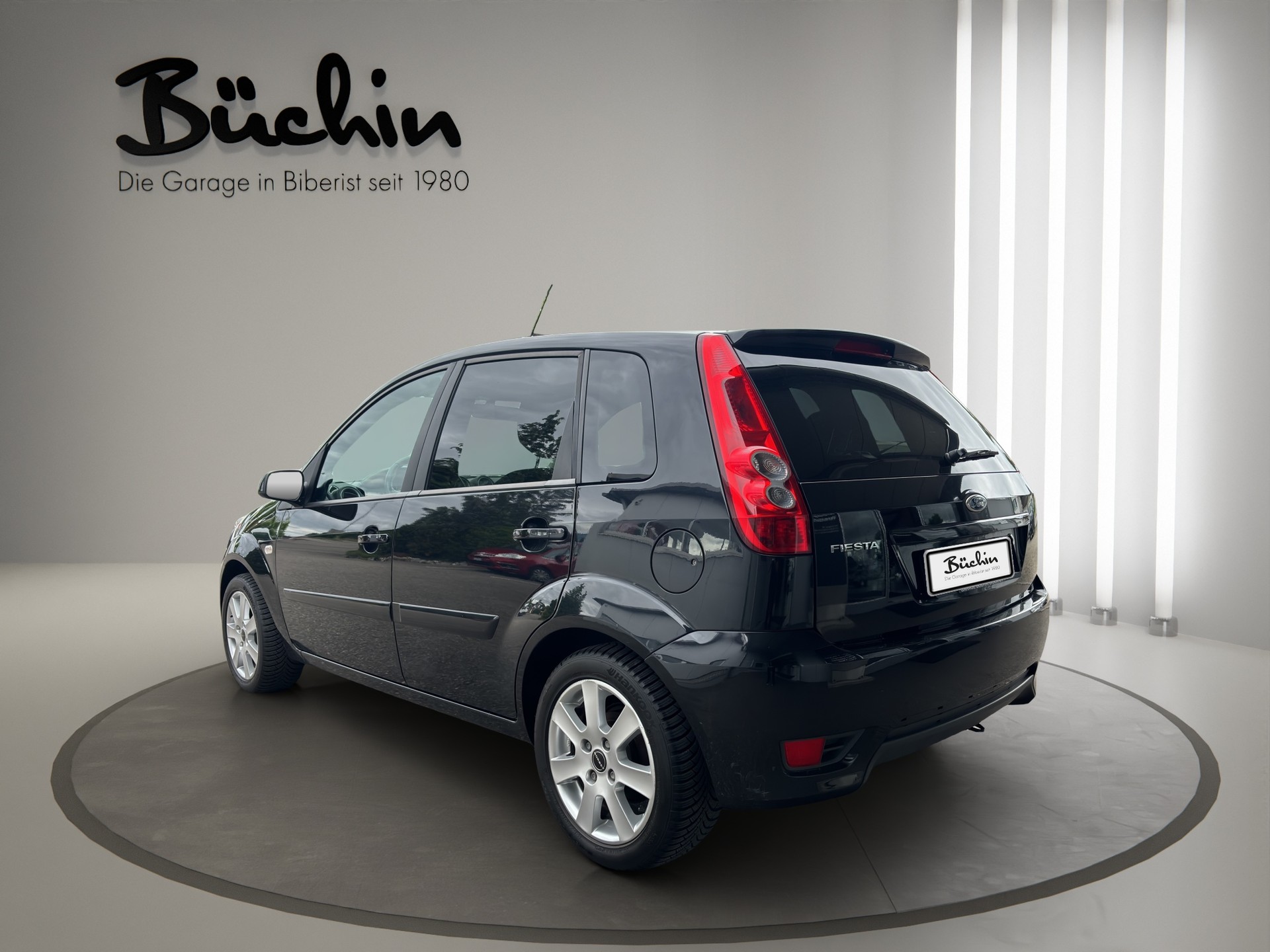 FORD Fiesta 1.4 16V Ambiente-image-4