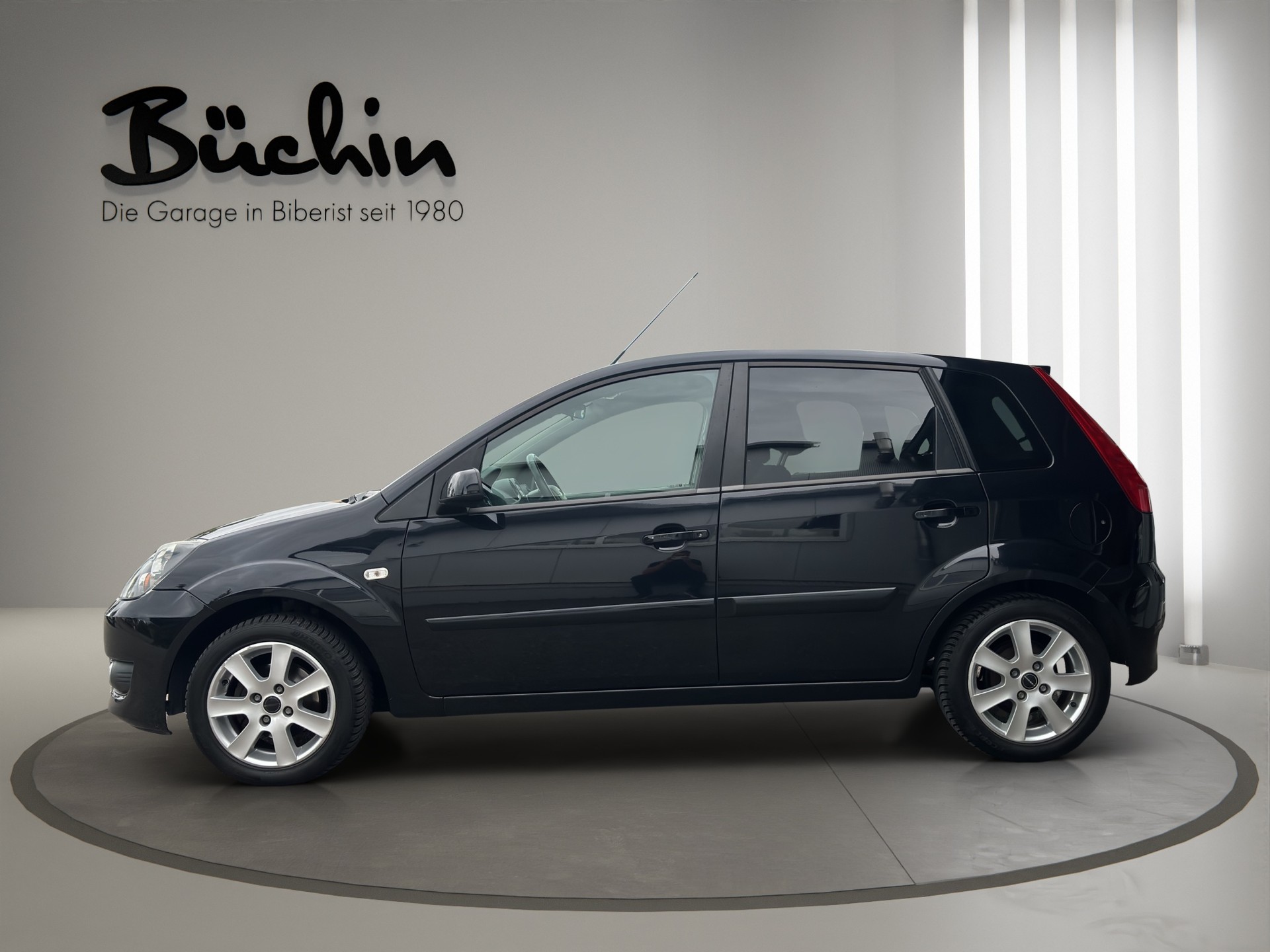 FORD Fiesta 1.4 16V Ambiente-showroom-element-3