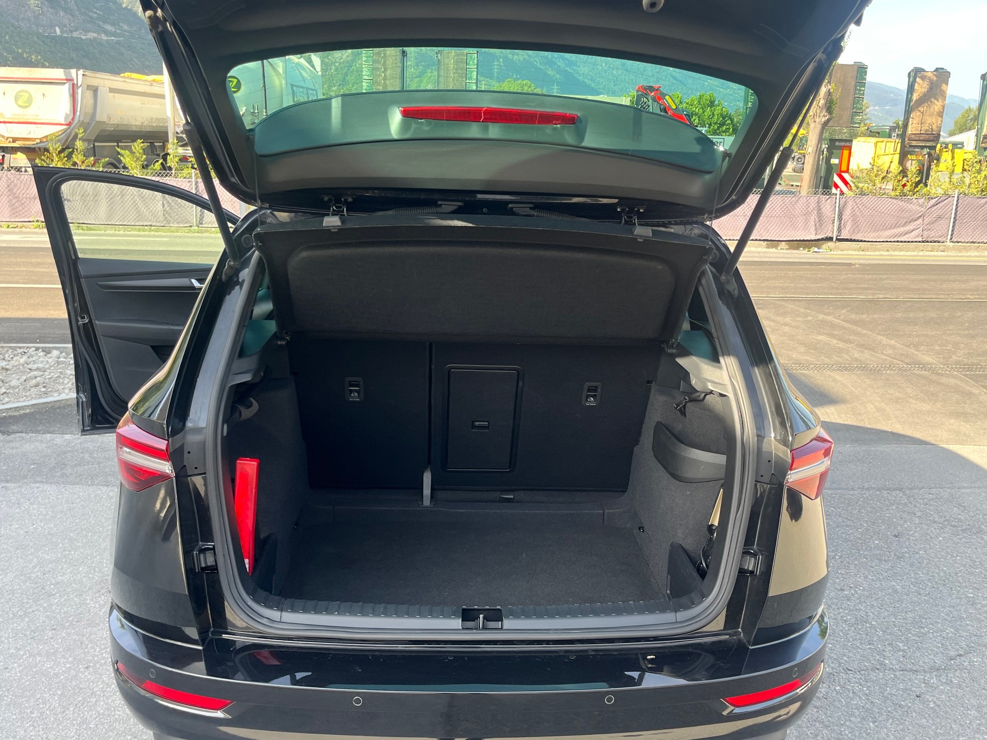 SKODA Karoq 2.0 TSI SportLine 4x4 DSG-image-9