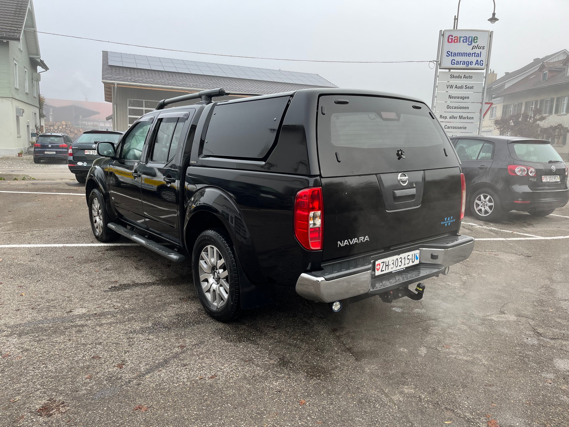 NISSAN Navara V6 Double Cab LE 3.0 dCi 4WD Automat-image-2