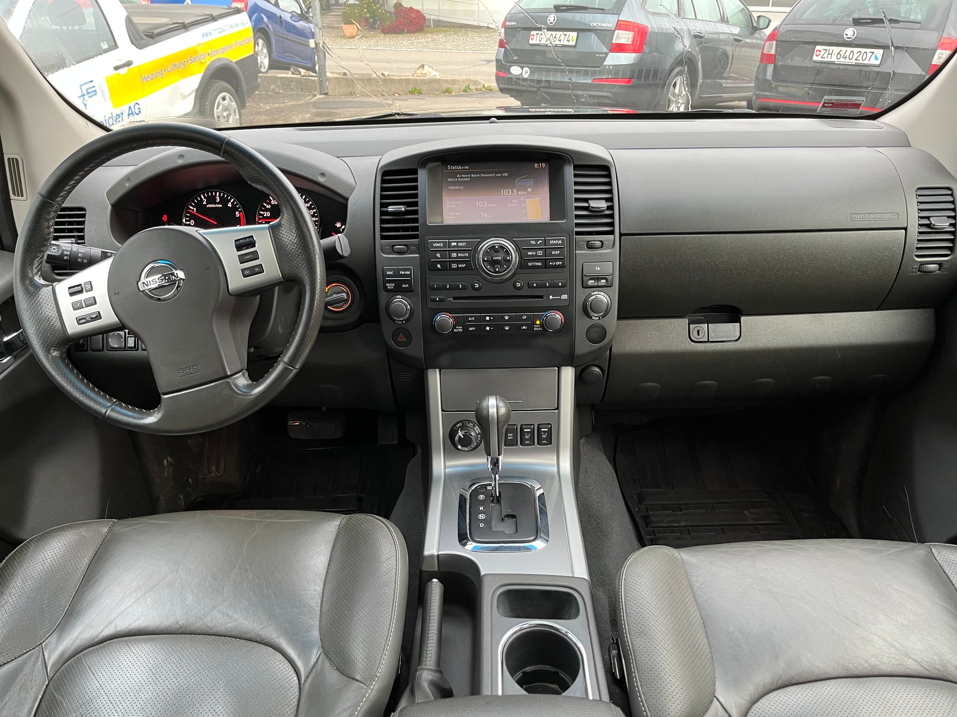 NISSAN Navara V6 Double Cab LE 3.0 dCi 4WD Automat-image-6
