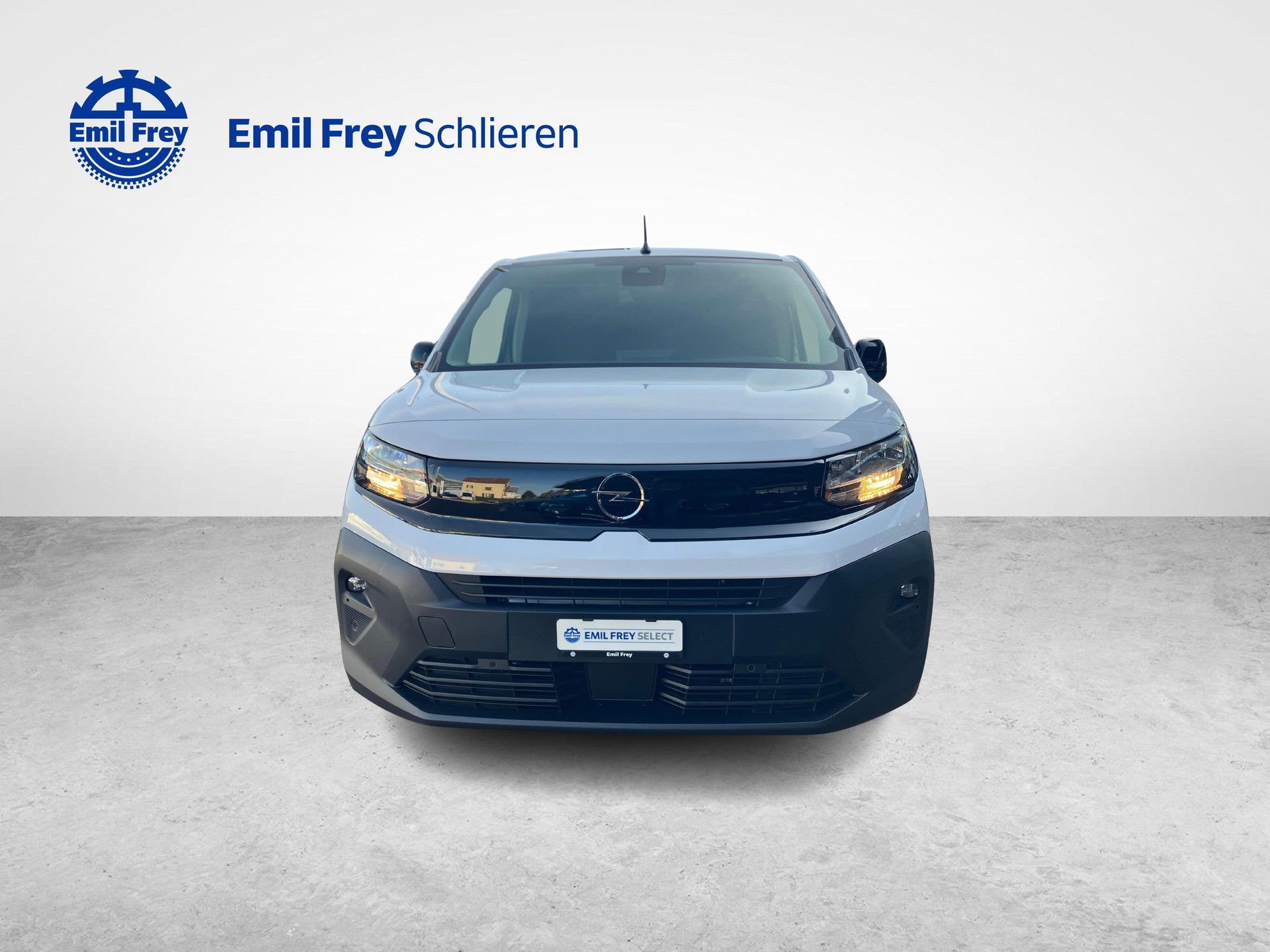 OPEL Combo-e Cargo 2.4 t Electric-image-11