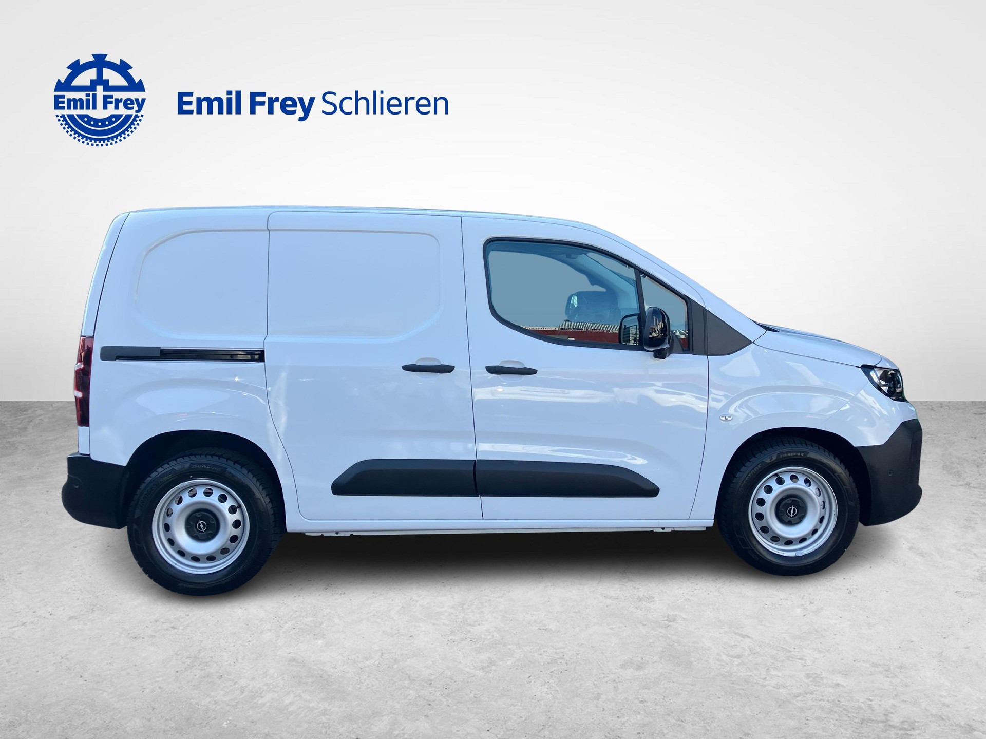 OPEL Combo-e Cargo 2.4 t Electric-image-7