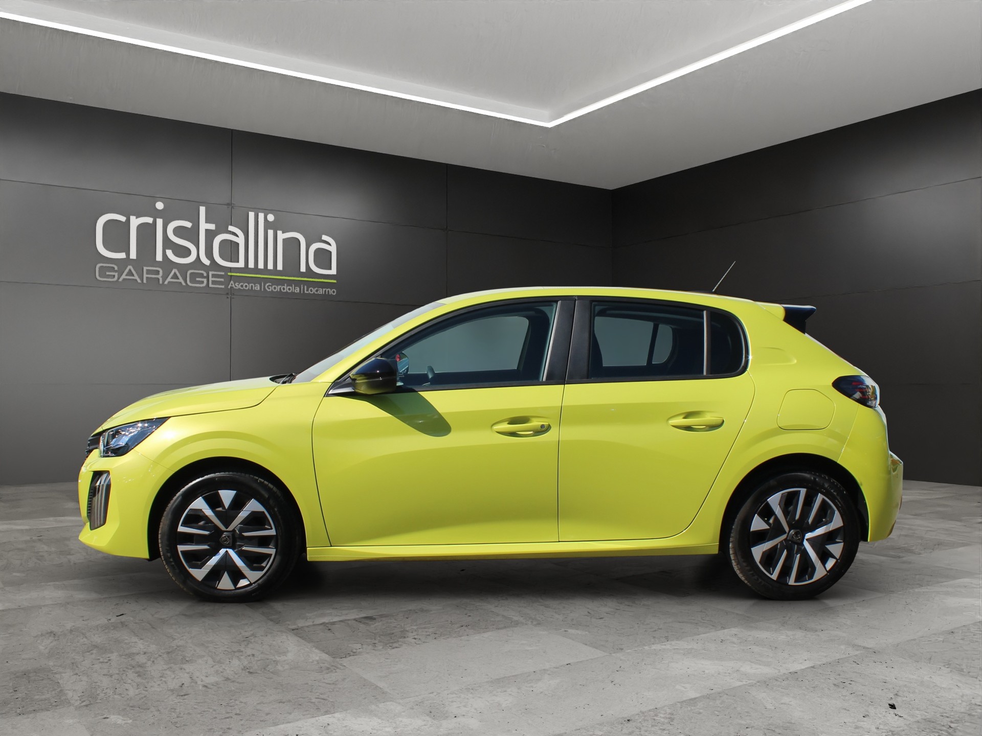 PEUGEOT 208 1.2 PureTech 100 Active-showroom-element-1