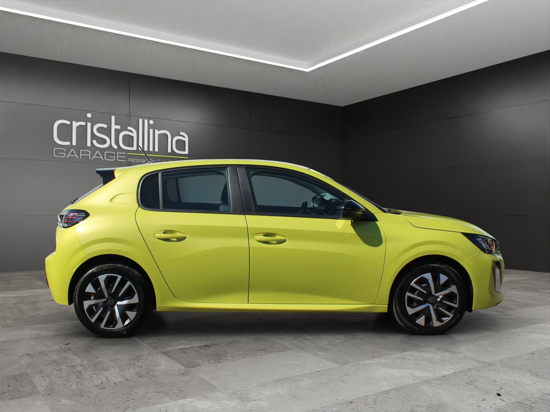 PEUGEOT 208 1.2 PureTech 100 Active-image-4