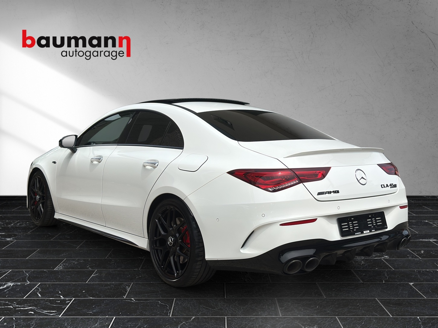 MERCEDES-BENZ CLA 45 S AMG 4Matic+ 8G-DCT-showroom-element-3