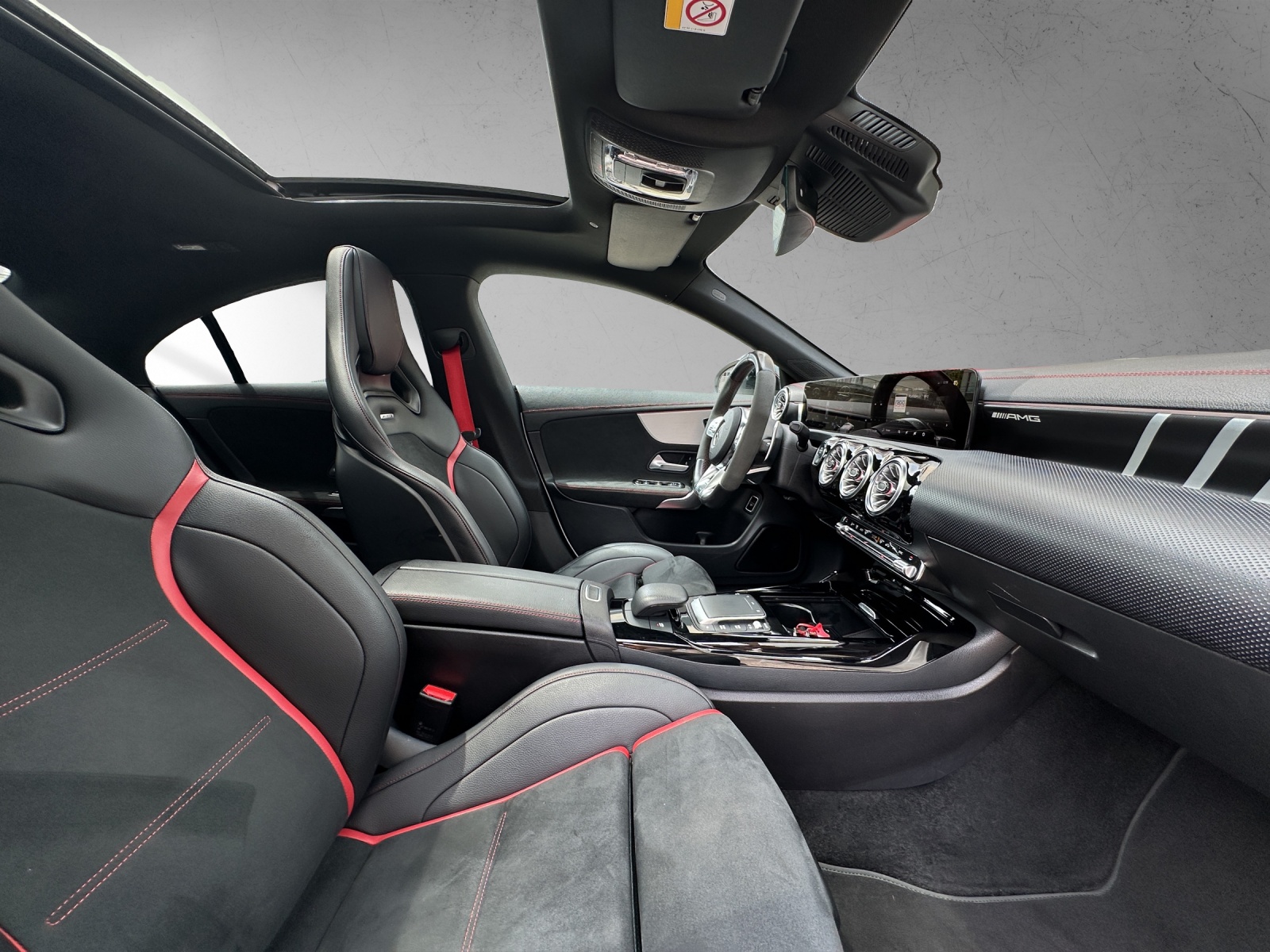 MERCEDES-BENZ CLA 45 S AMG 4Matic+ 8G-DCT-image-11