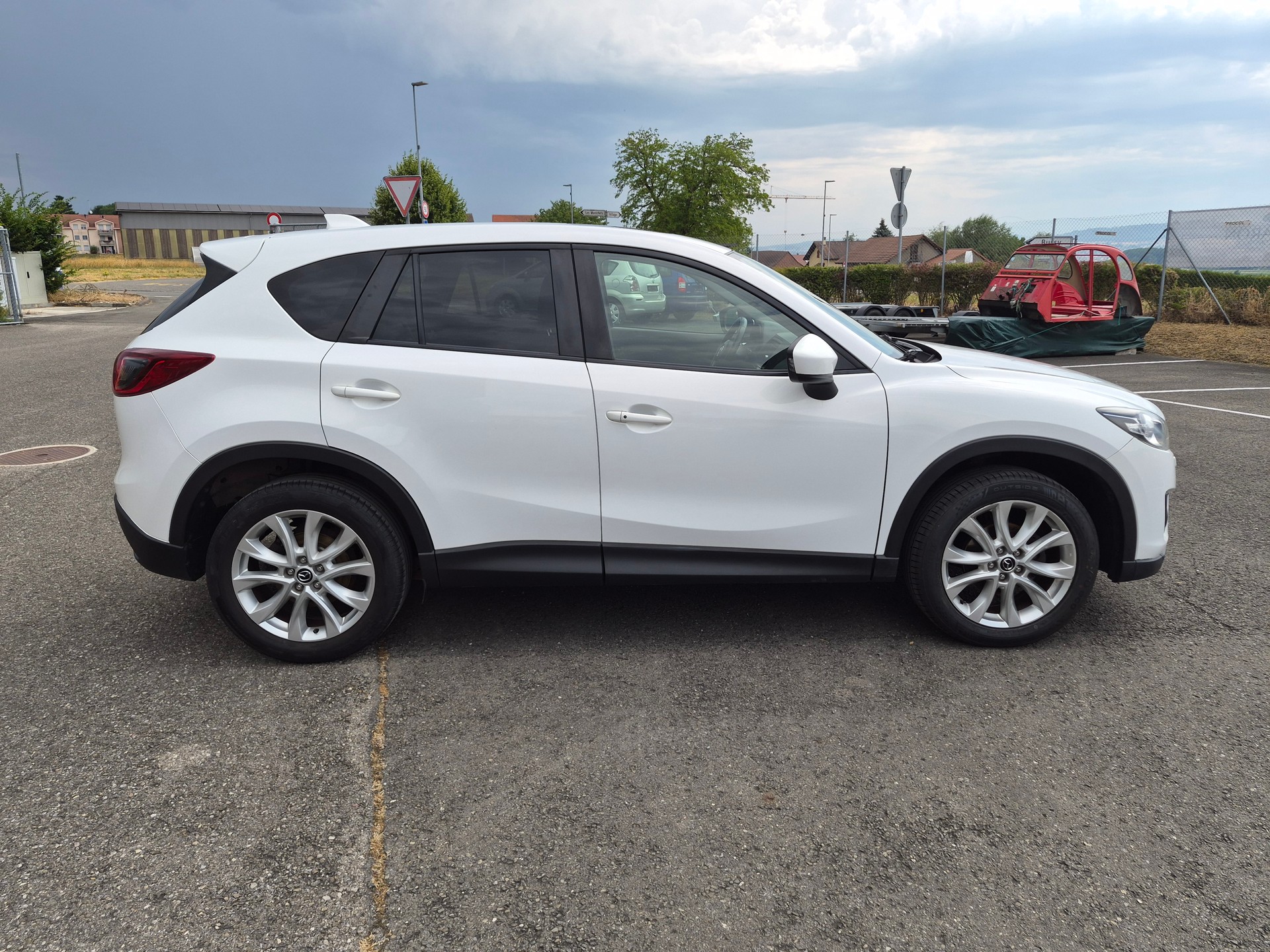 MAZDA CX-5 2.0 Revolution AWD-image-2