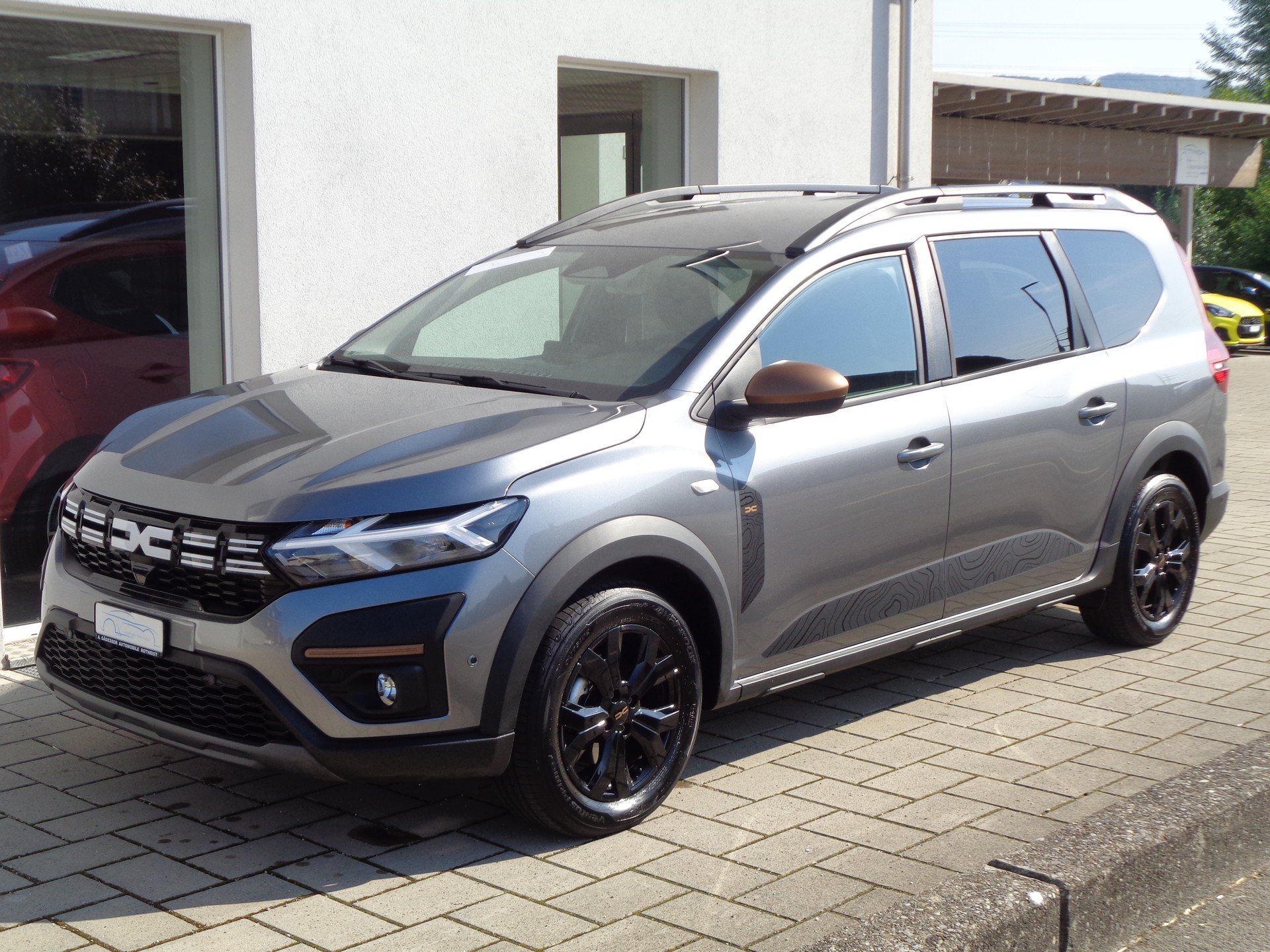 DACIA Jogger HEV 140 Extreme+-showroom-element-3