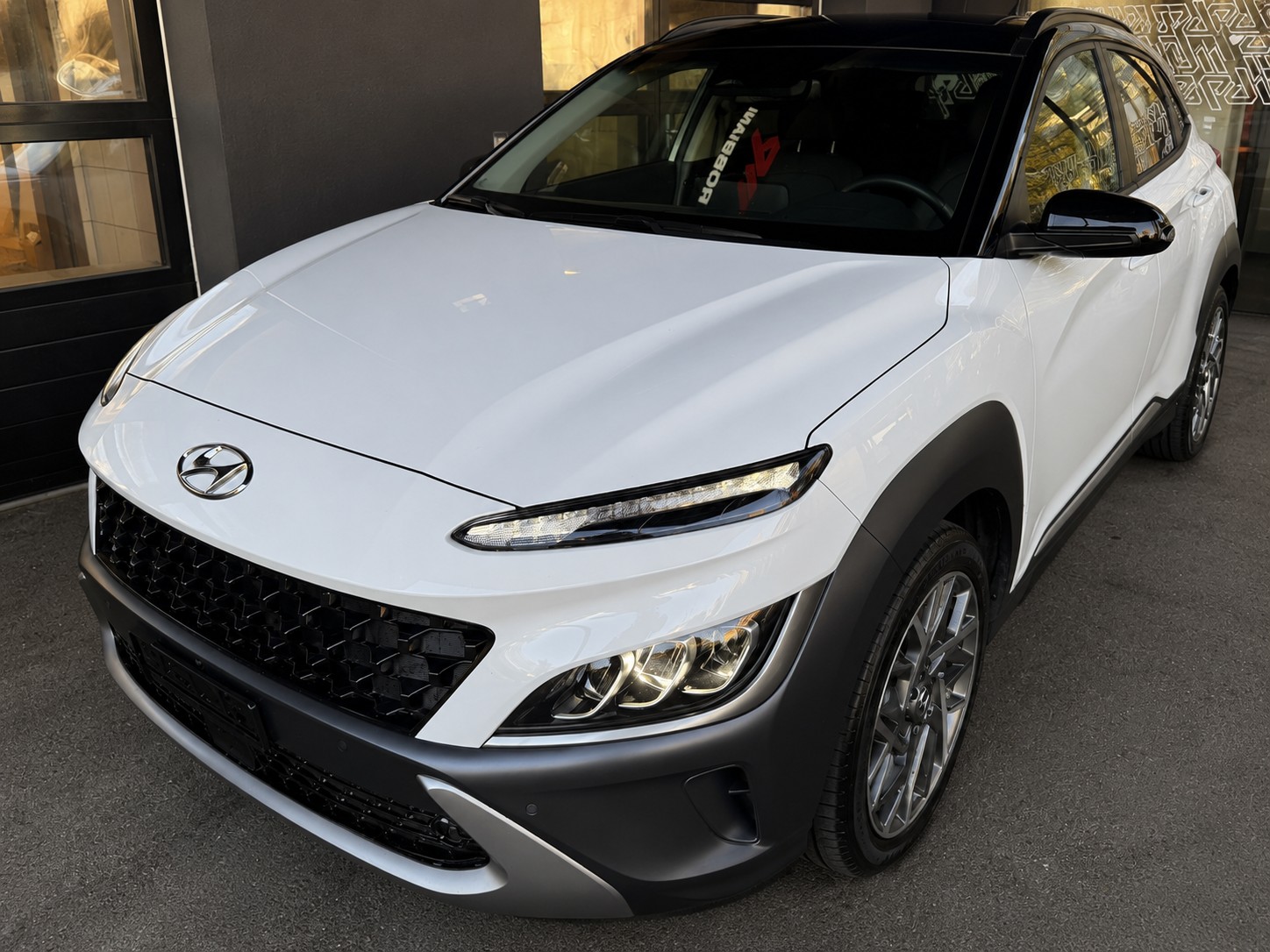 HYUNDAI Kona 1.6 GDi HEV Vertex DCT-image-4