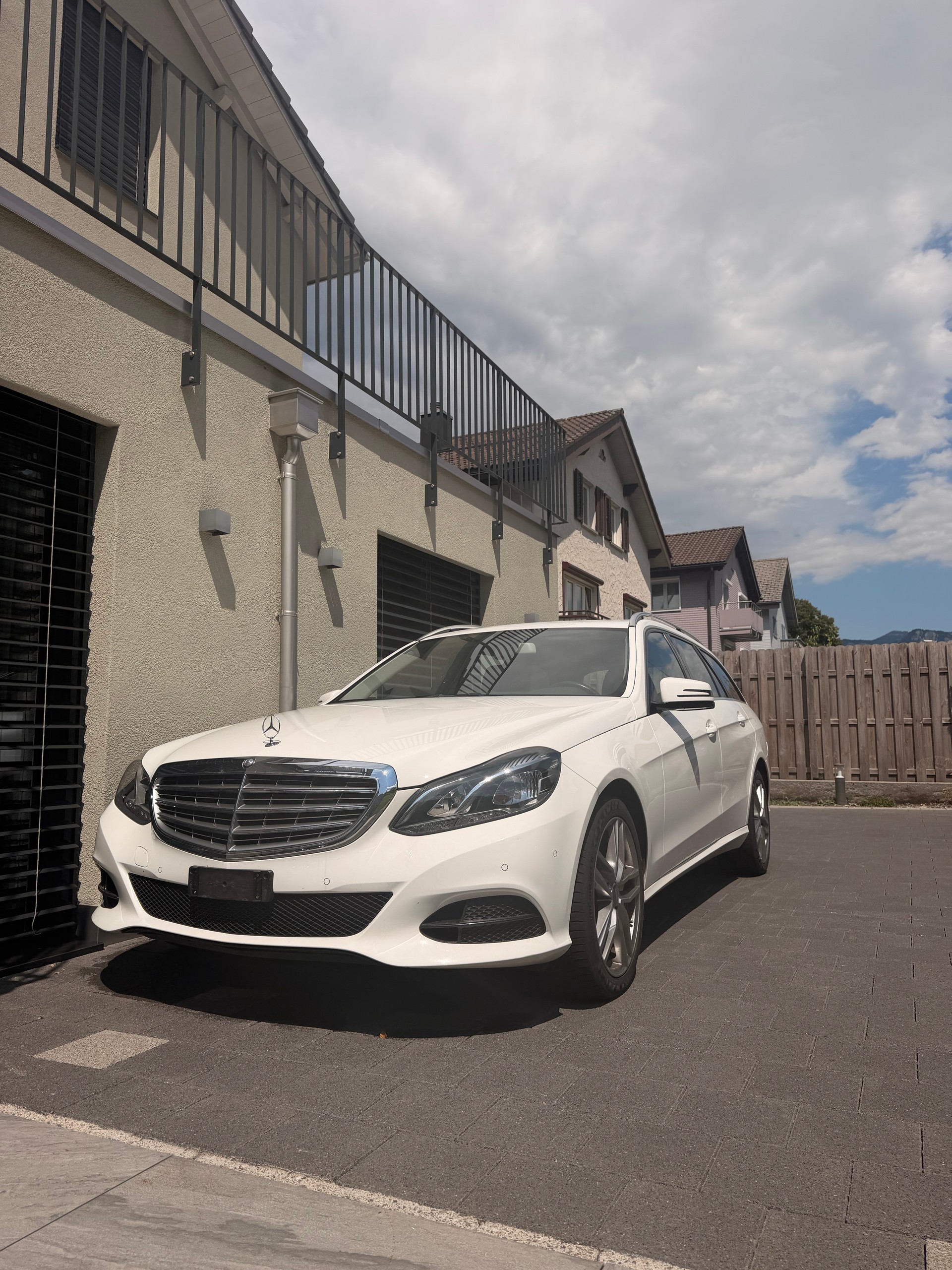 MERCEDES-BENZ E 350 BlueTEC 4Matic 7G-Tronic