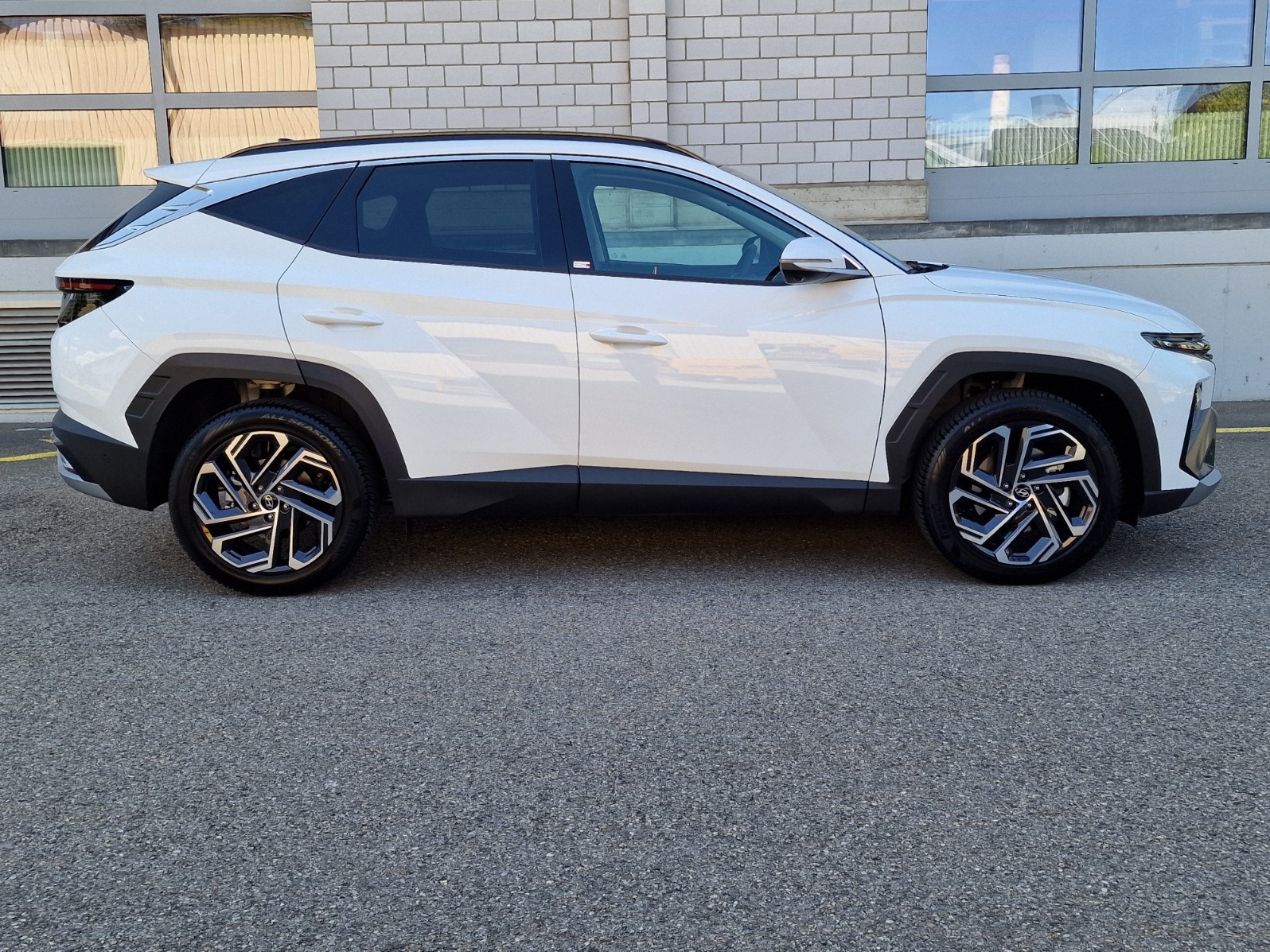 HYUNDAI Tucson 1.6 TGDI HEV Vertex 4WD-image-3