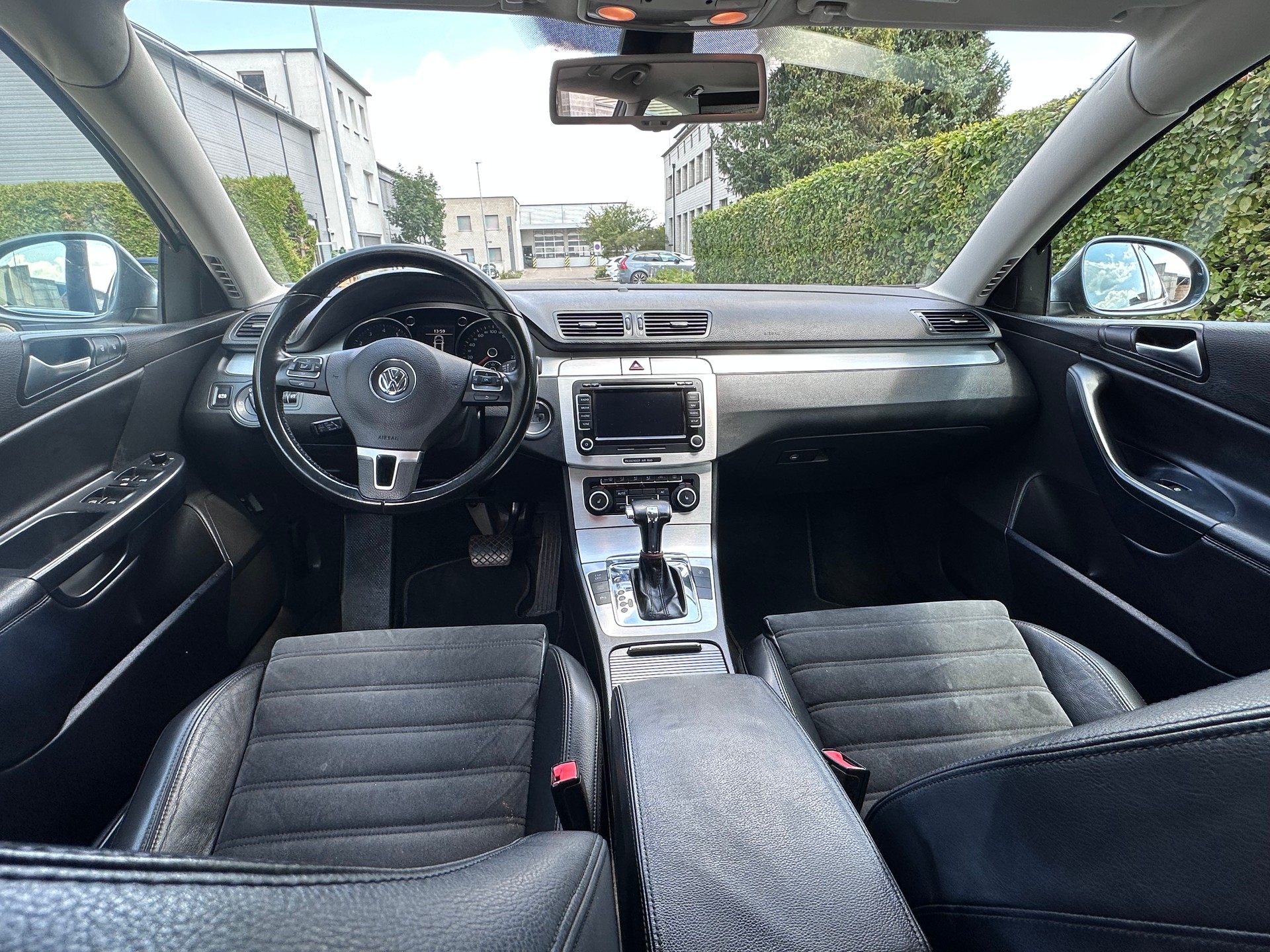 VW Passat Variant 1.4 EcoFuel Highline DSG-image-7